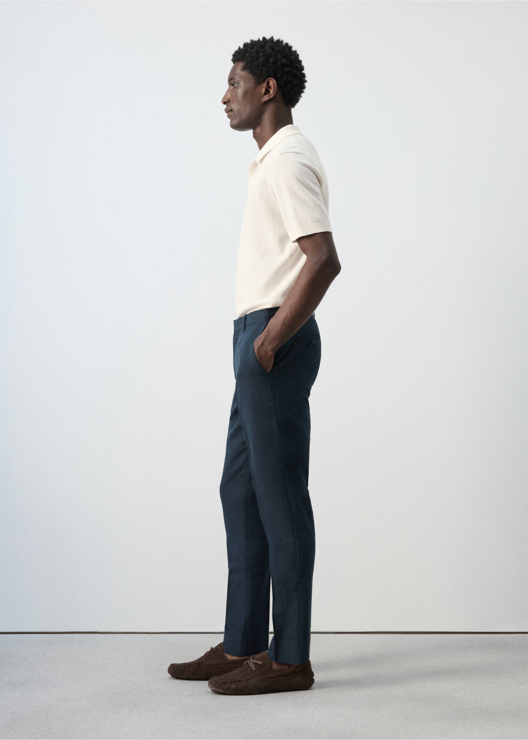 Pantalons slim fit cotó lli - Detall de l'article 2, Blau marí. Ref: 27055931-00.