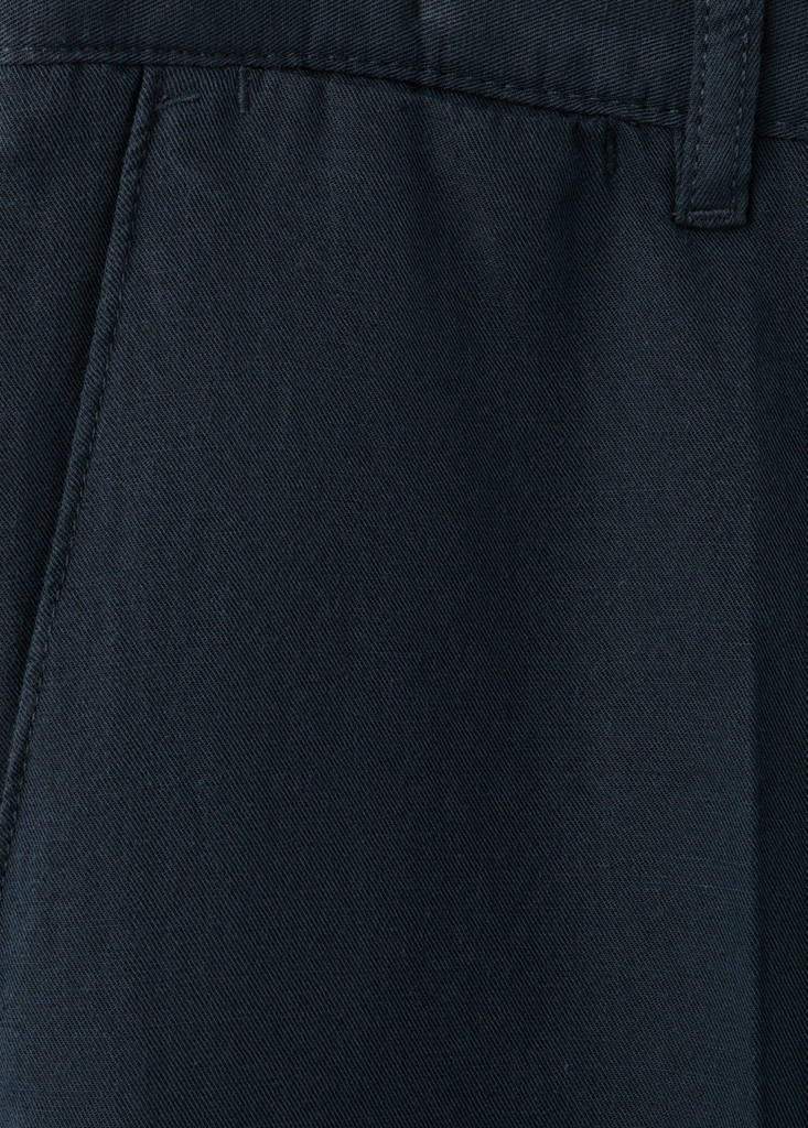 Slim fit cotton-linen blend trousers — Navy
