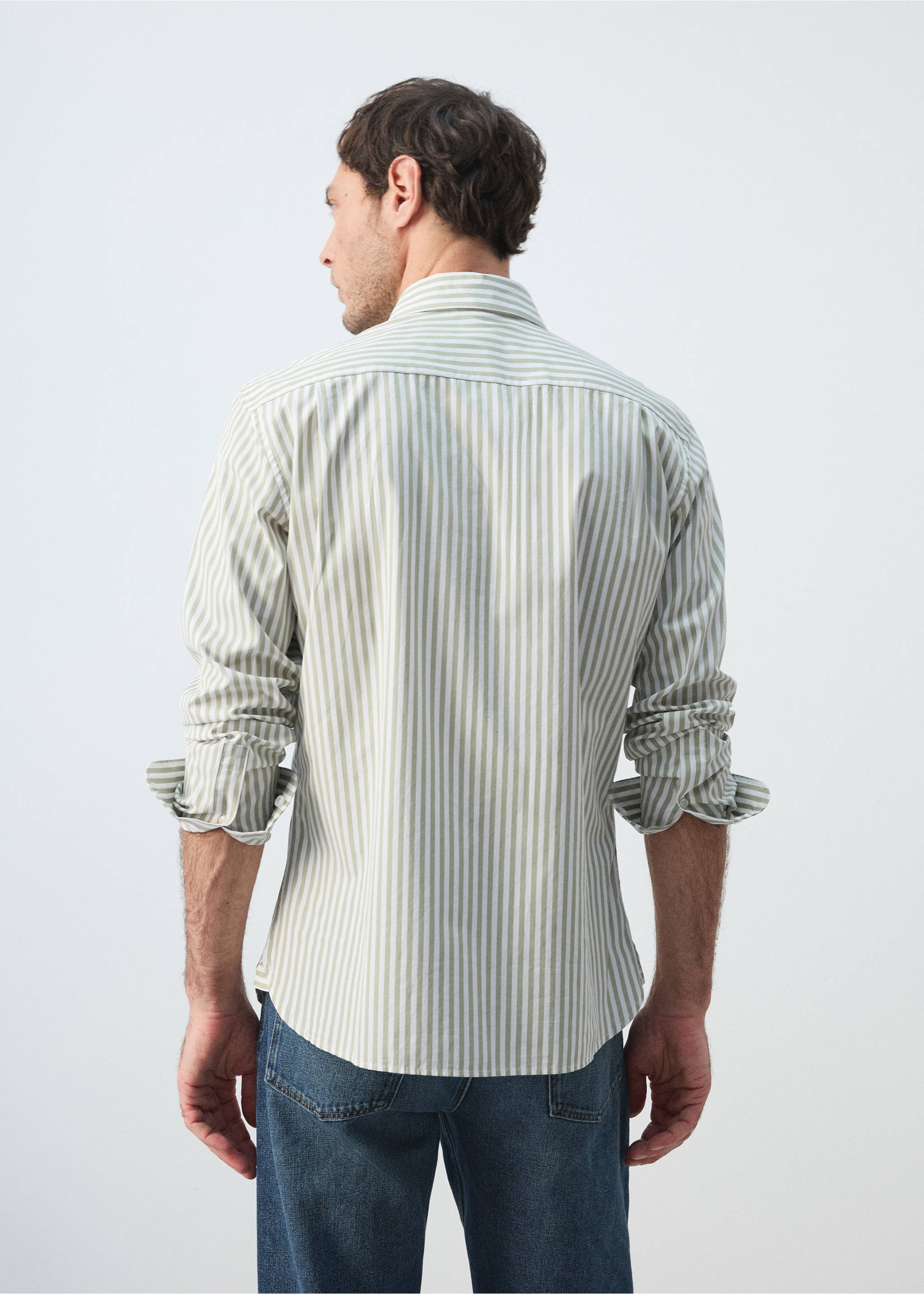 Camisa regular fit 100% algodón rayas - Reverso del artículo, Verde pastel. Ref: 27055945-00.