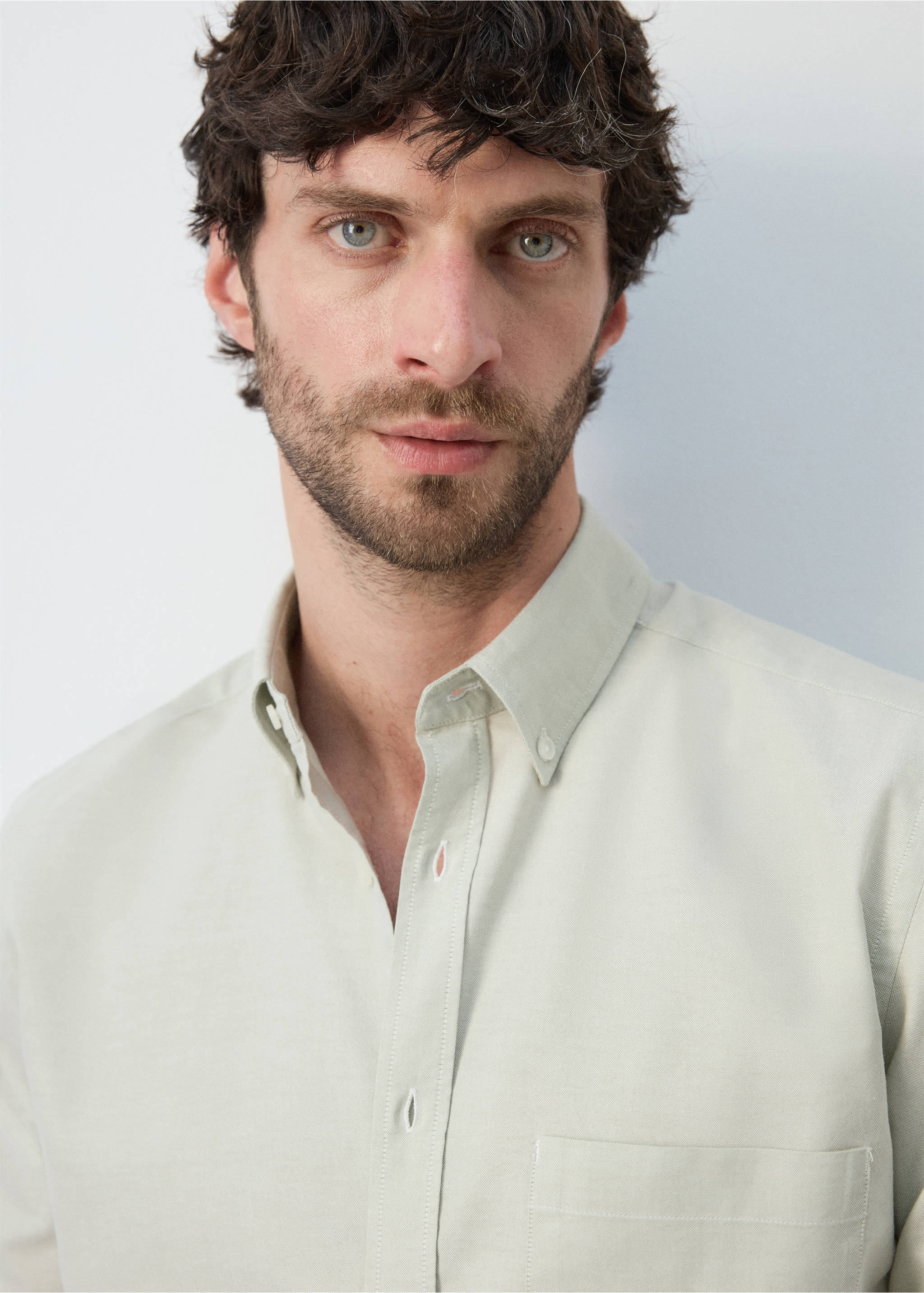 Легкая оксфордская рубашка классического кроя из 100% хлопка - Деталь изделия 1, Пастельно-зеленый. Ref: 27055946-00.