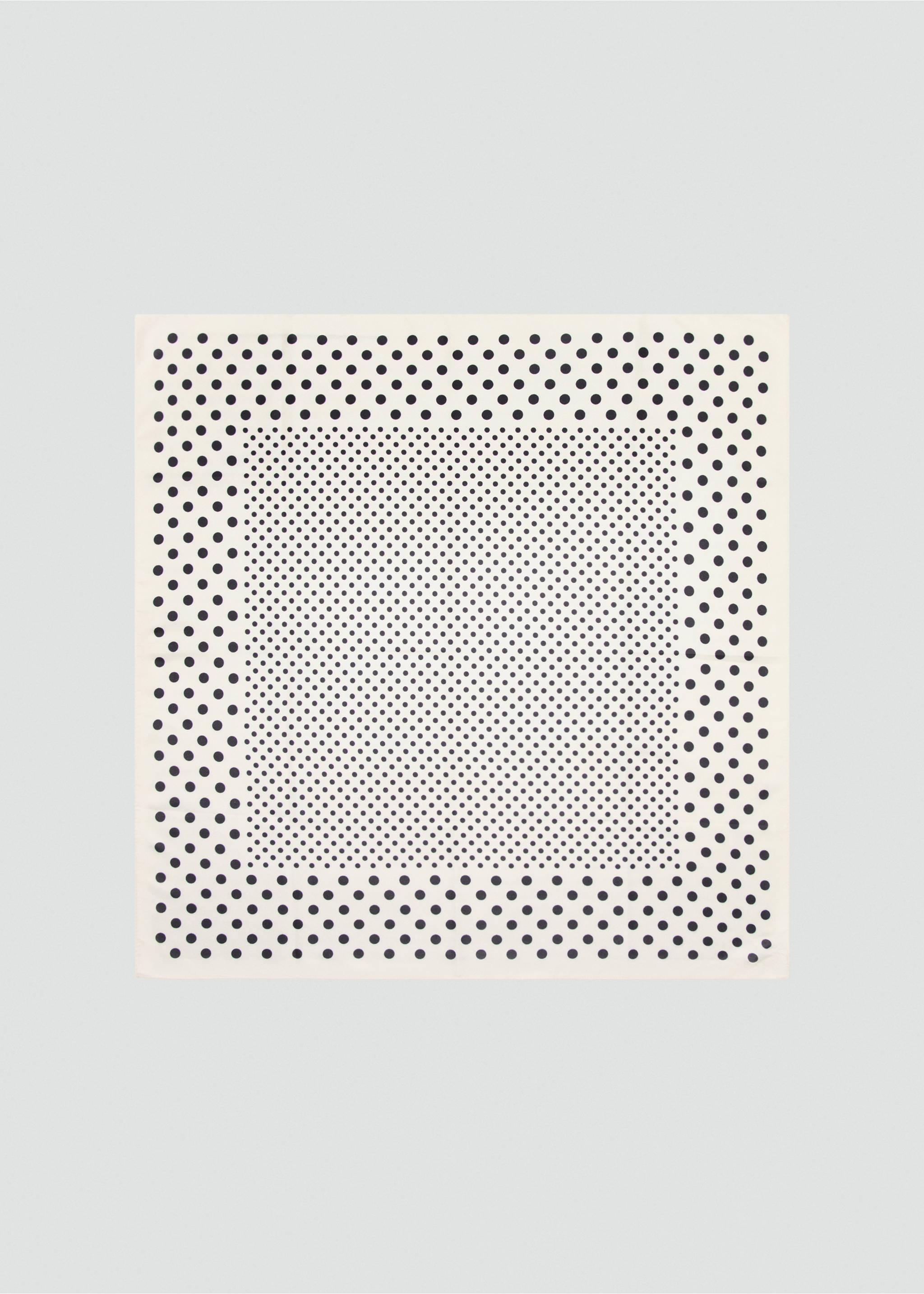 وشاح ساتان بنقشة البولكا دوتس - منتج دون نموذج, بيج فاتح. Ref: 27055949-00.