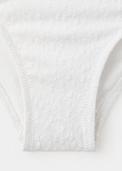 Ruffled floral textured bikini — White 4