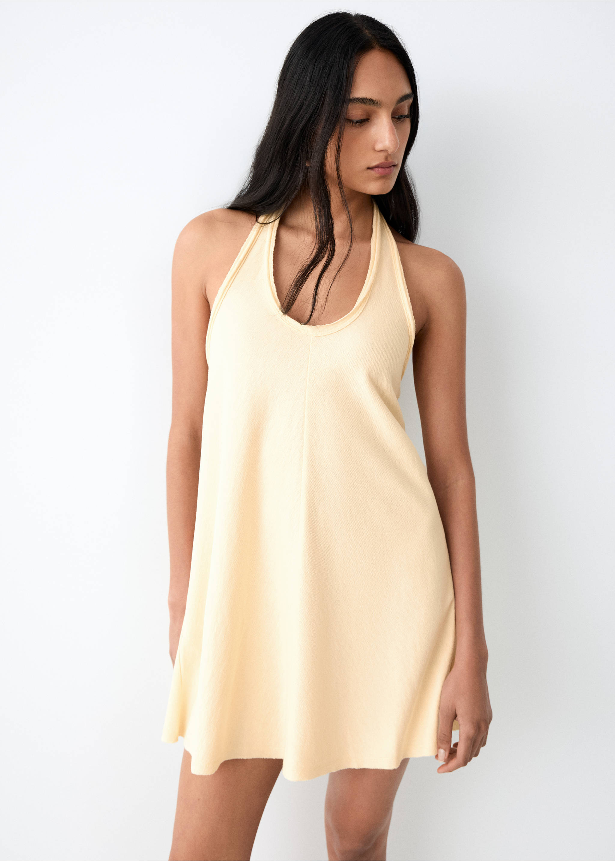 Short halter-neck dress - Medium plane, Pastel Yellow. Ref: 27055962-00.