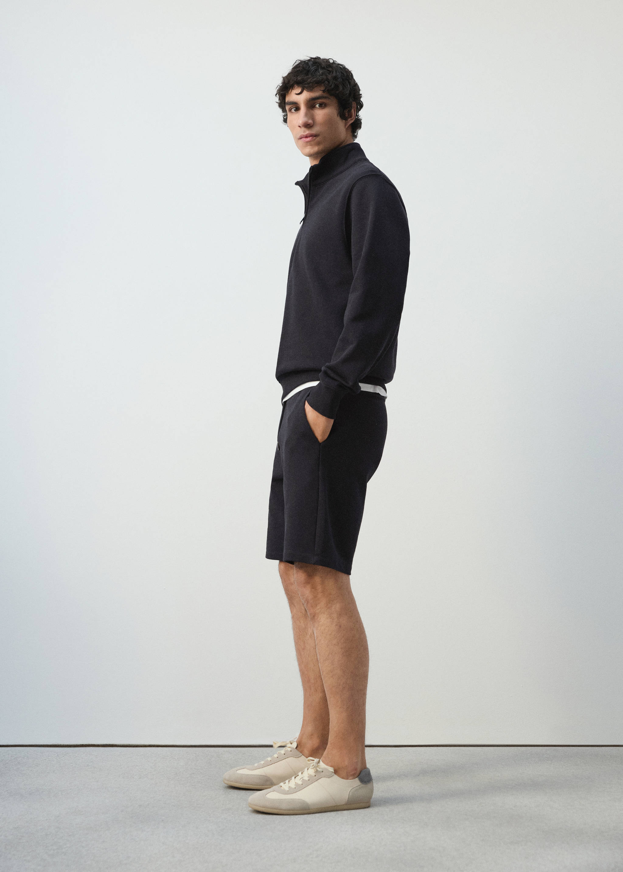 Bermudas jogger 100% algodón - Detalle del artículo 2