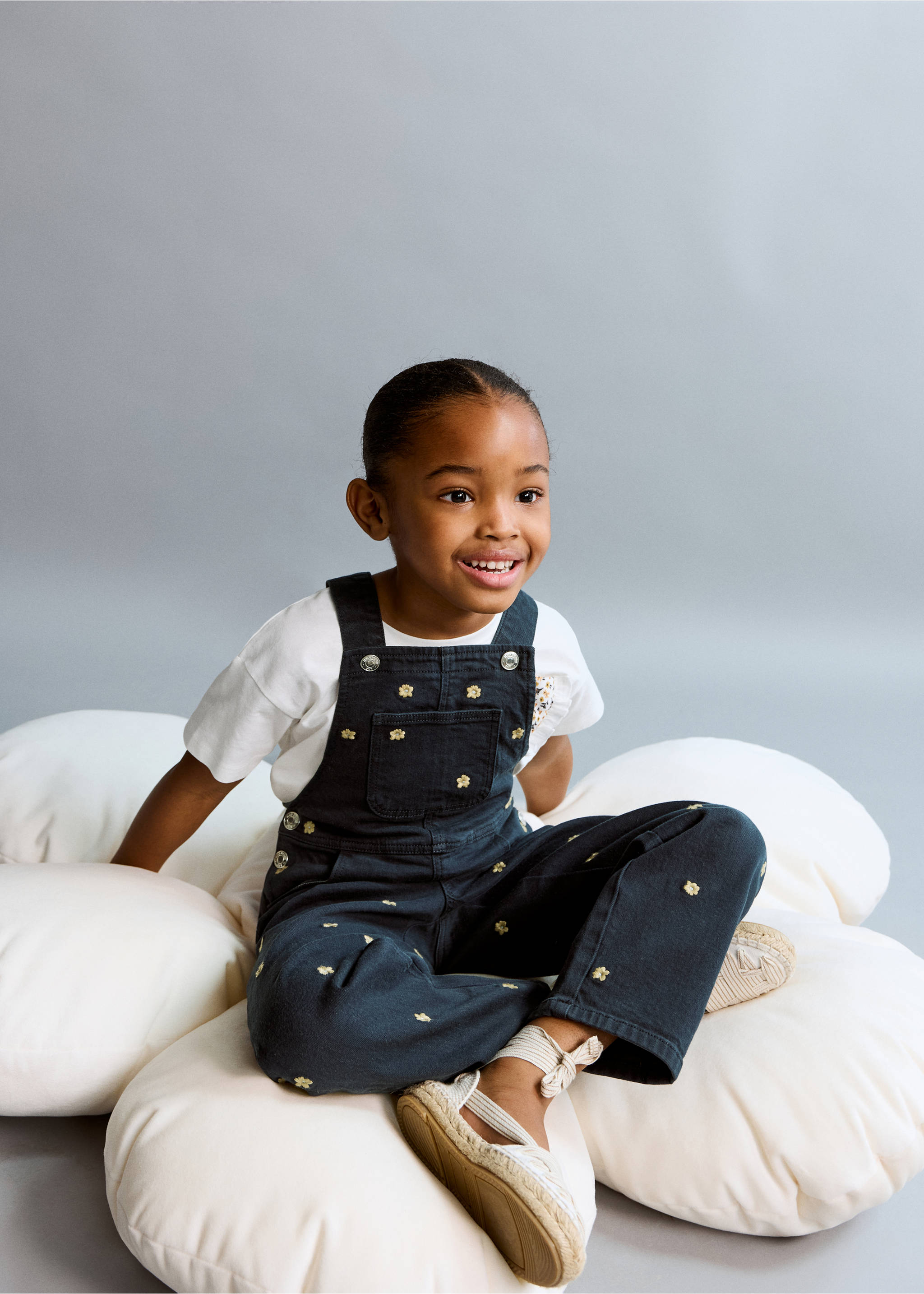 Alpargata lazos - Detalle del artículo 5, Blanco roto. Ref: 27055969-00.