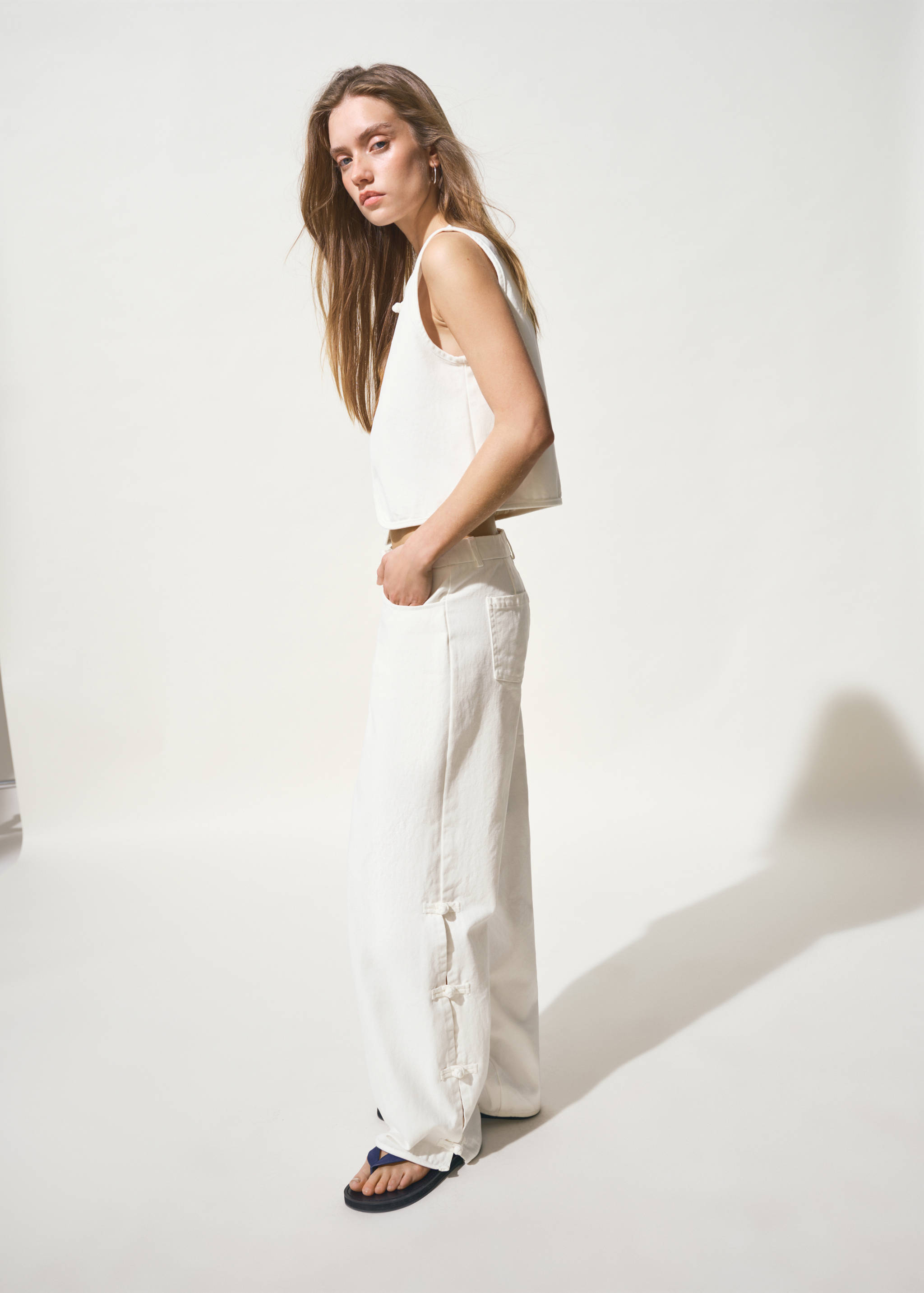 Straight-leg jeans with side details - Medium plane