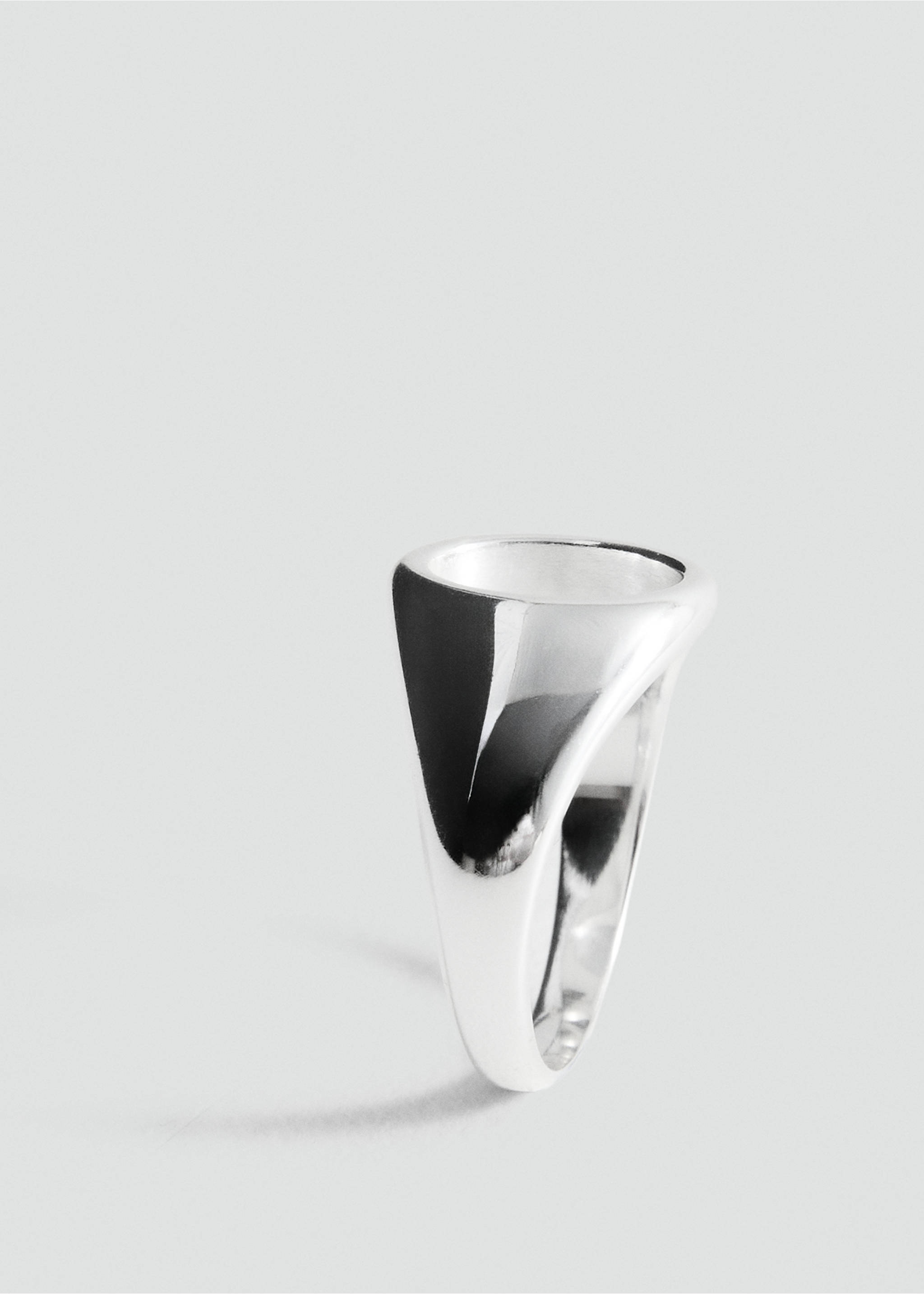Stainless steel signet ring - Medium plane, Silver. Ref: 27055976-00.