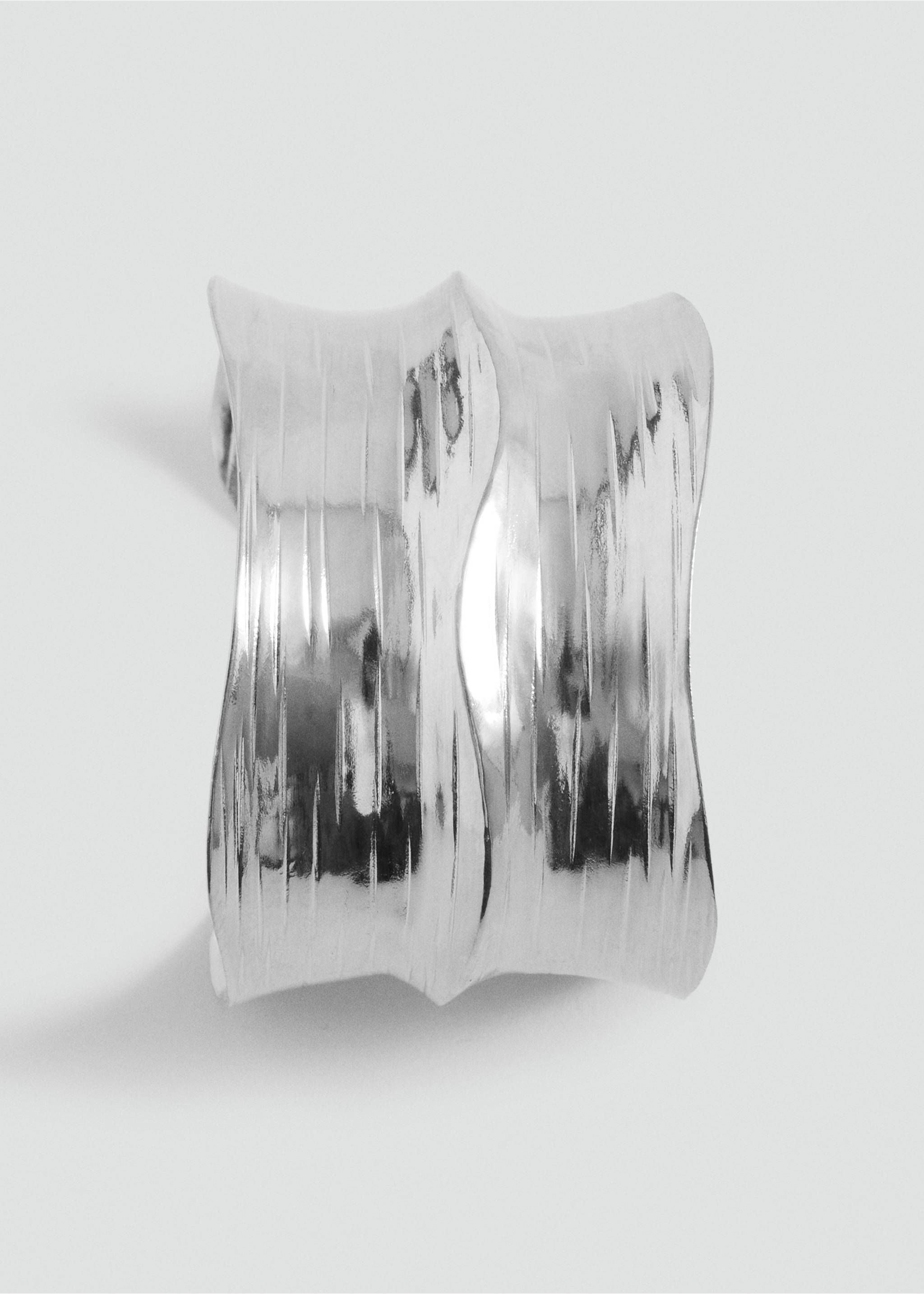 Жесткий браслет с рельефом - Деталь изделия 1, Серебро. Ref: 27055982-00.