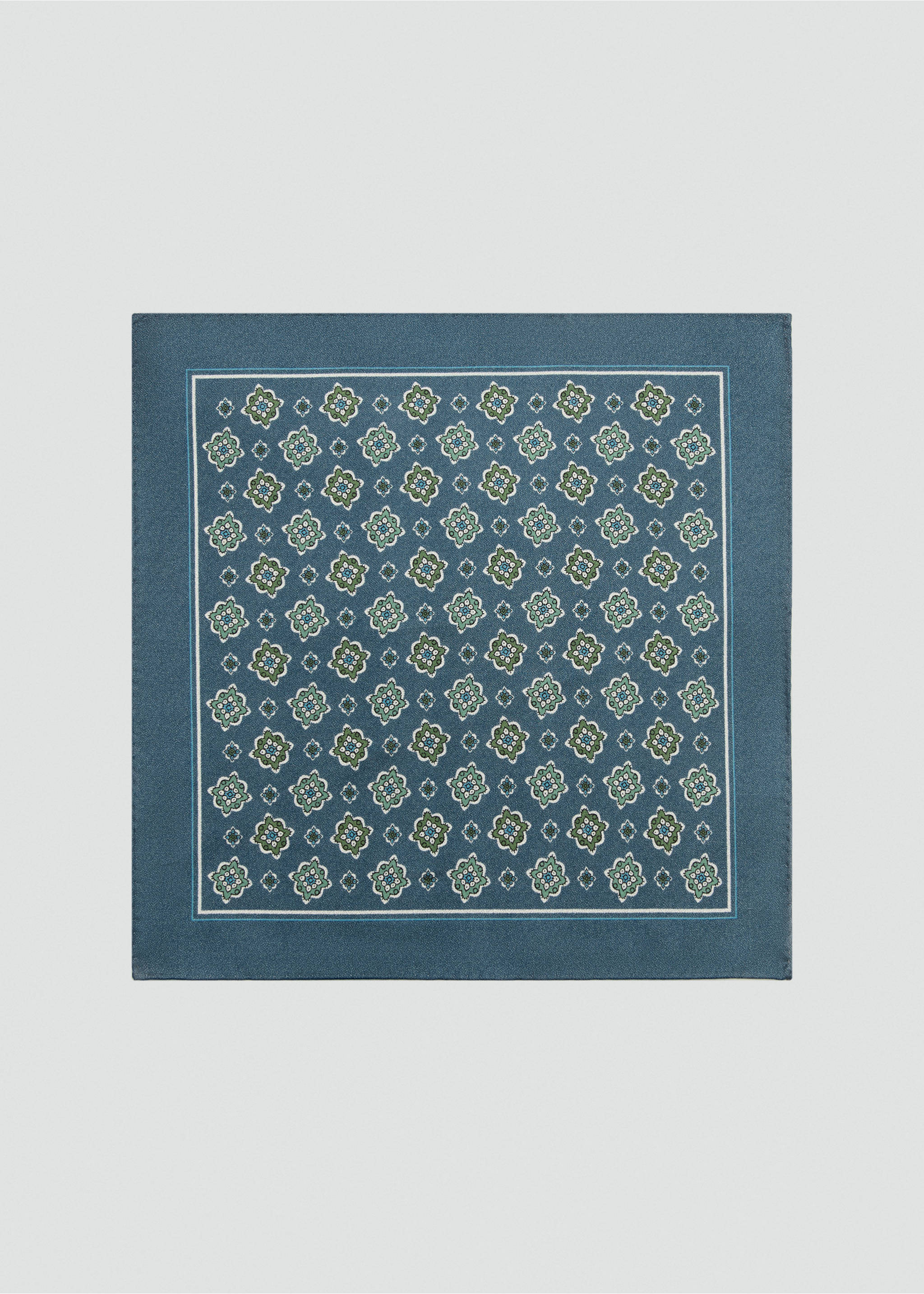Pañuelo 100% seda estampado - Artículo sin modelo, Azul marino. Ref: 27056000-00.