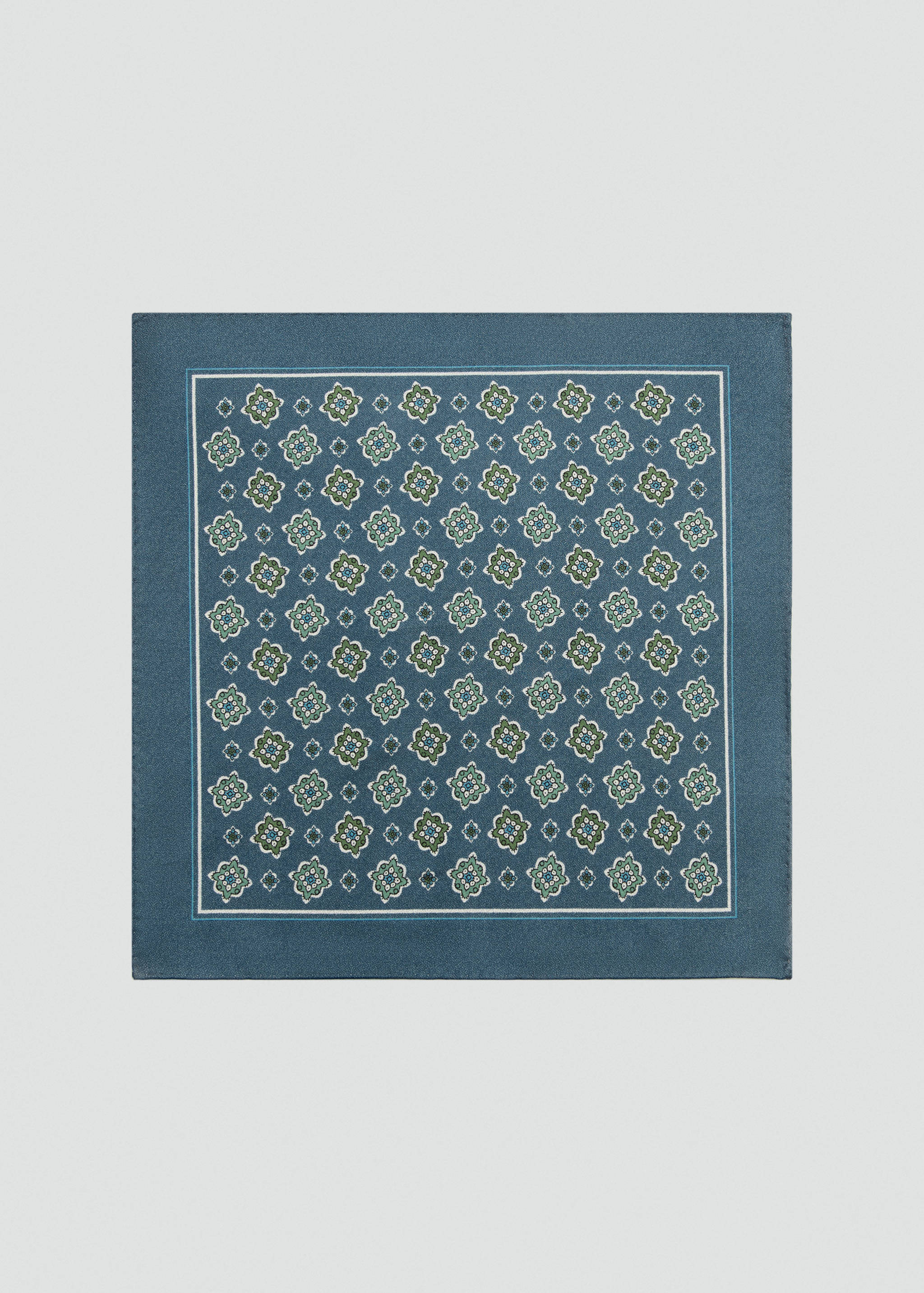100% silk patterned scarf - Article without model