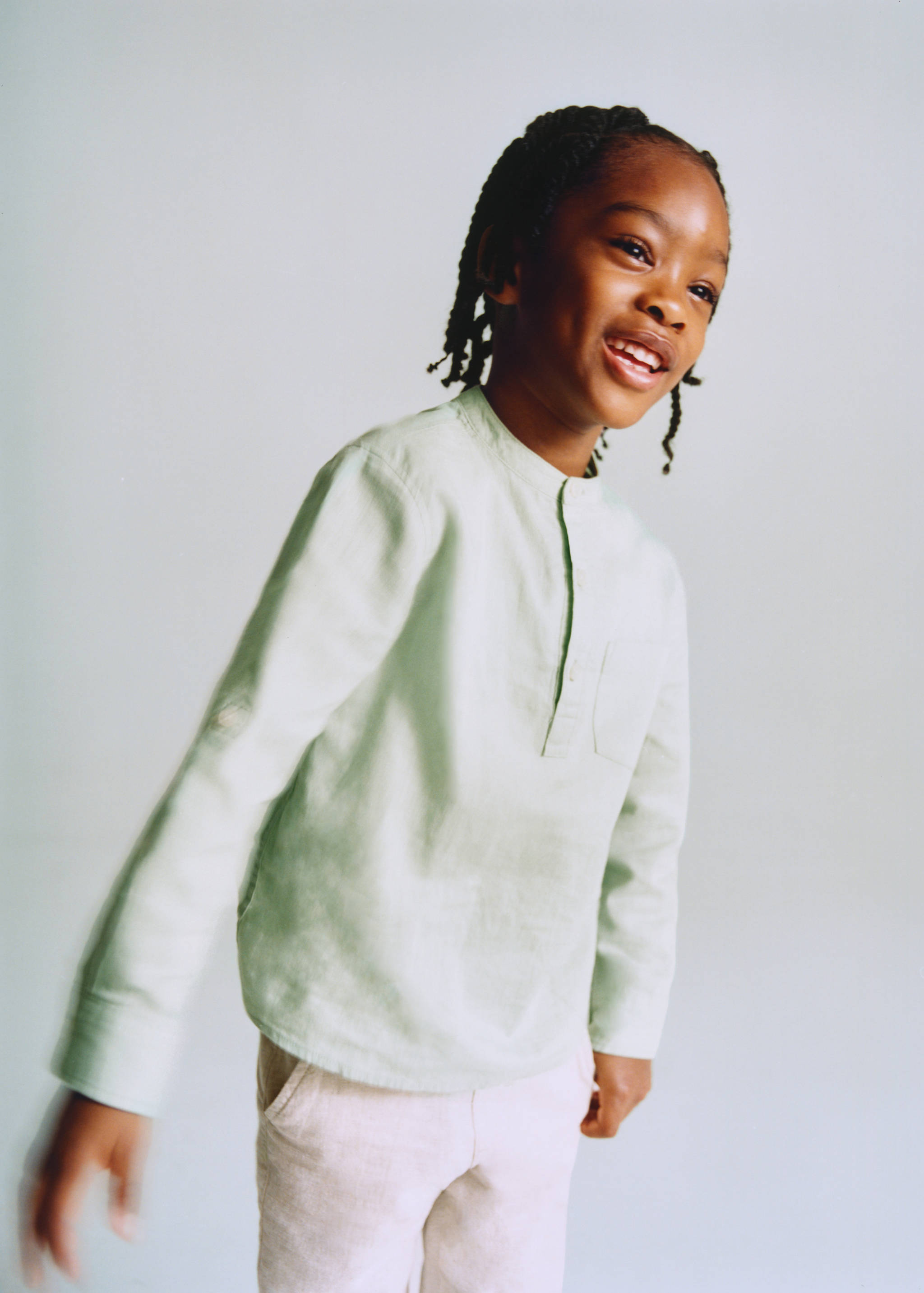 Pocket linen shirt - Details of the article 5