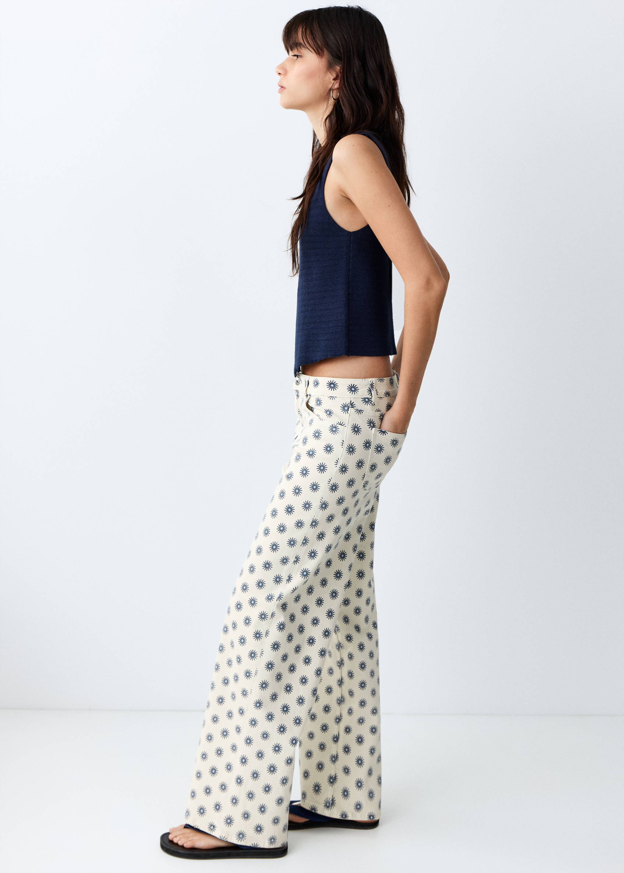 Jean wideleg imprimé - Plan moyen