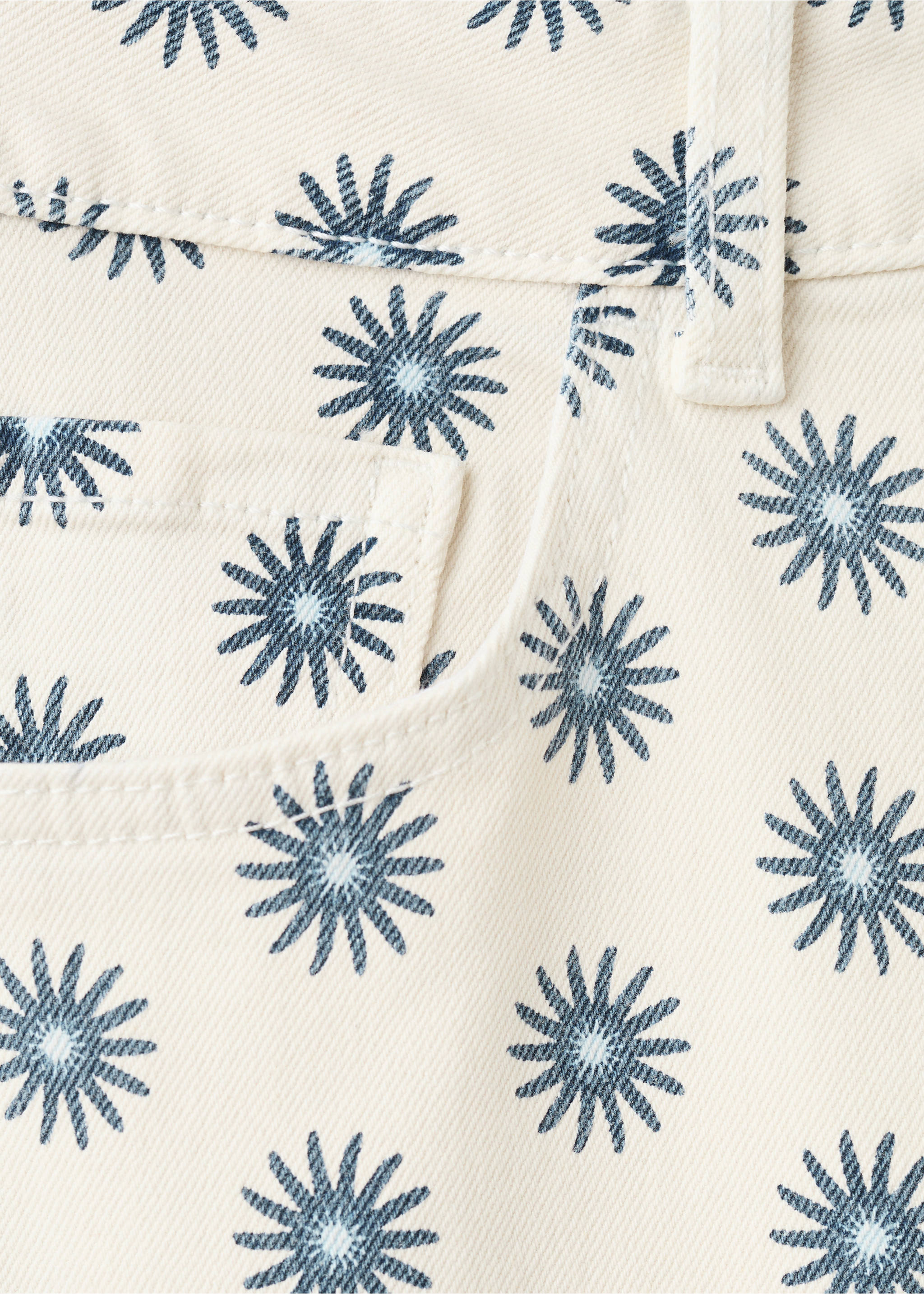 Gemusterte Wideleg-Jeans - Detail des Artikels 0, Cremeweiß. Ref: 27056341-00.