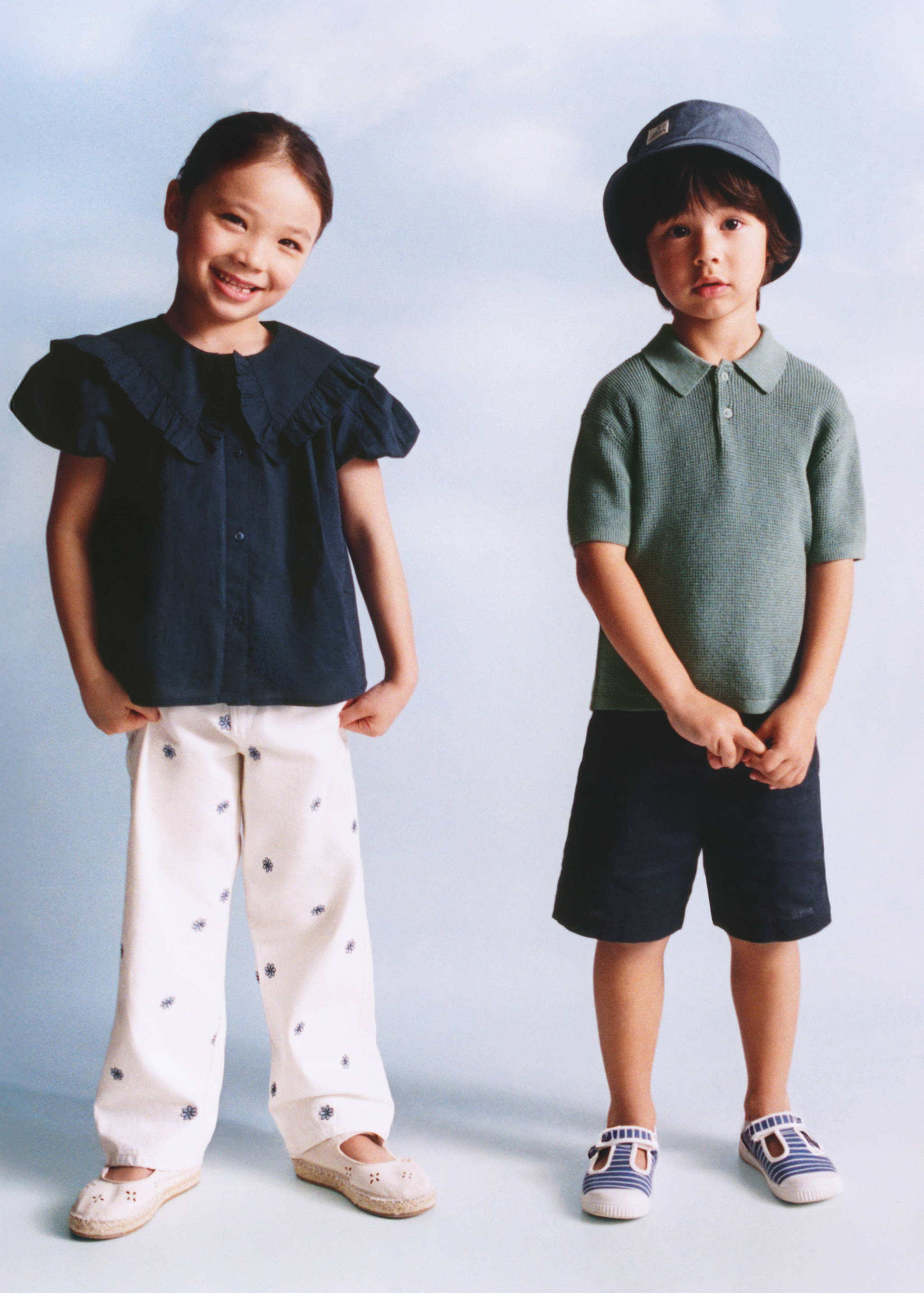 Ruffled cotton blouse - General plane