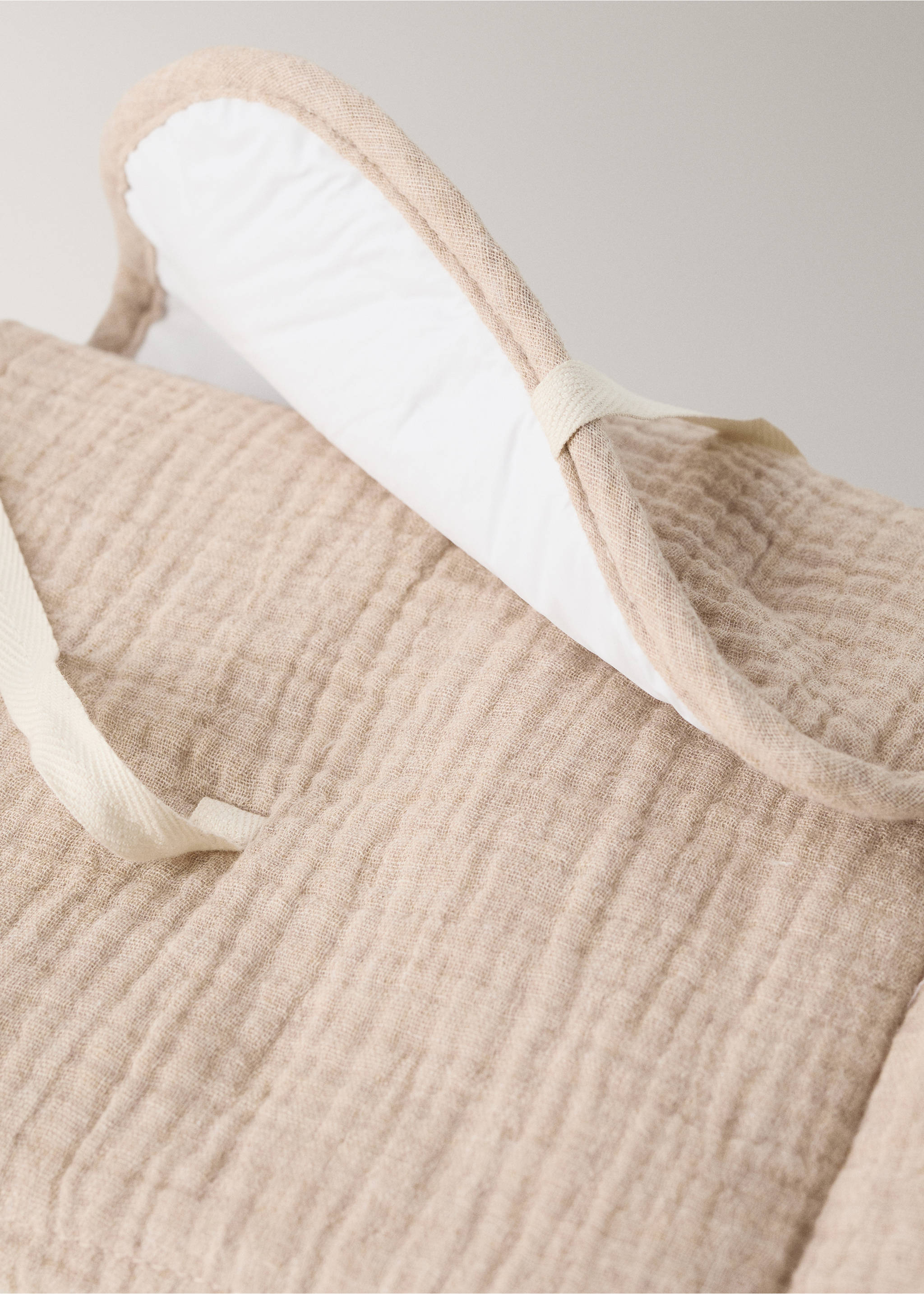 Baby changing mat in cotton gauze - Details of the article 2, Beige. Ref: 27056357-00.
