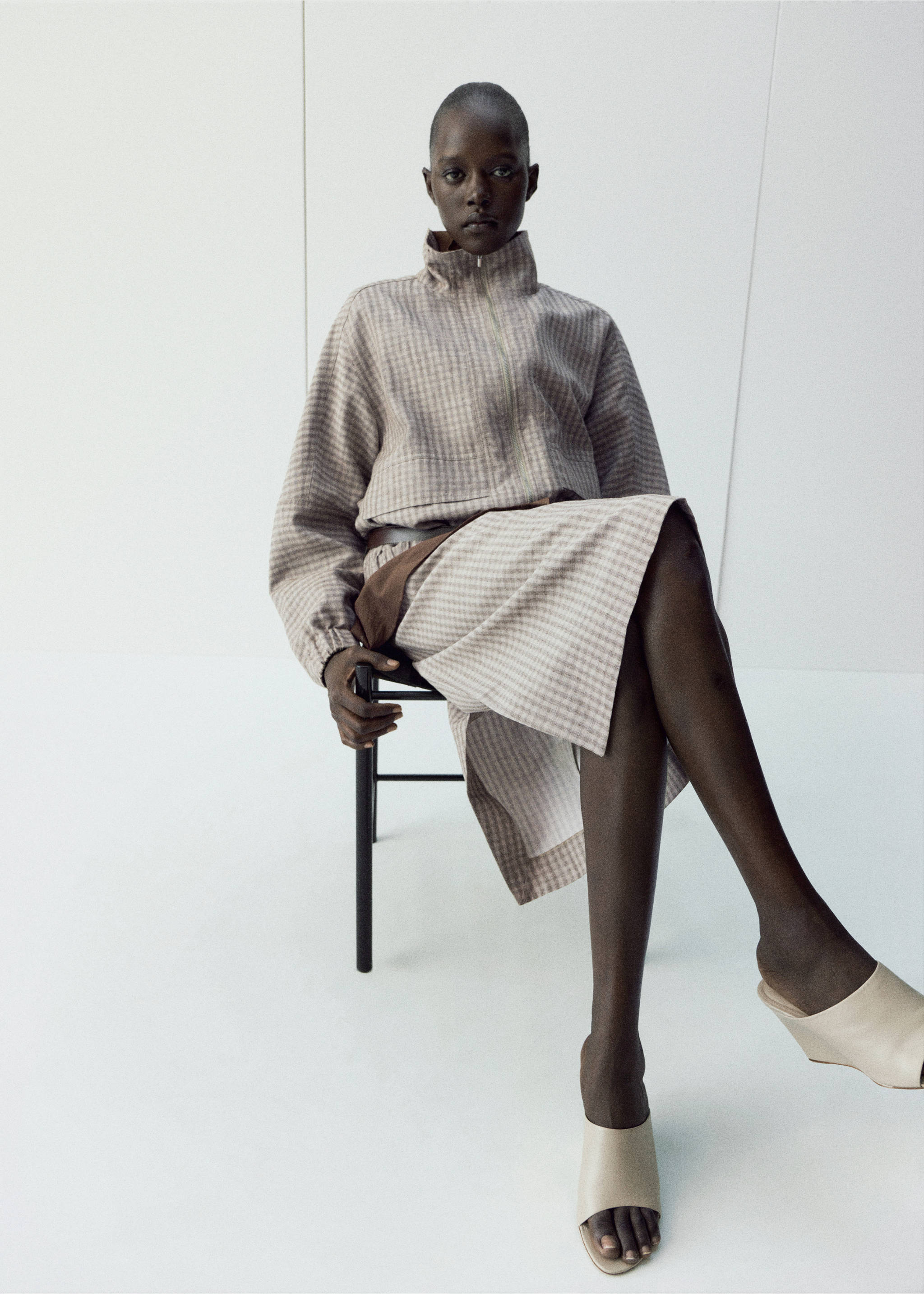 Check wrap skirt - Details of the article 2, Light/Pastel Grey. Ref: 27056362-01.