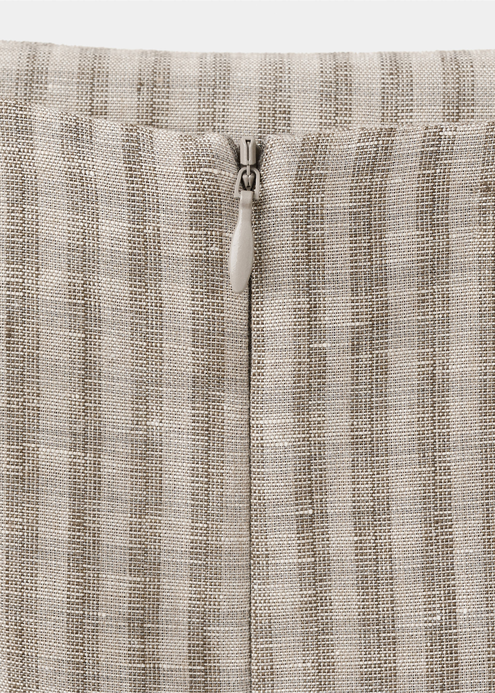 Check wrap skirt - Details of the article 8, Light/Pastel Grey. Ref: 27056362-01.