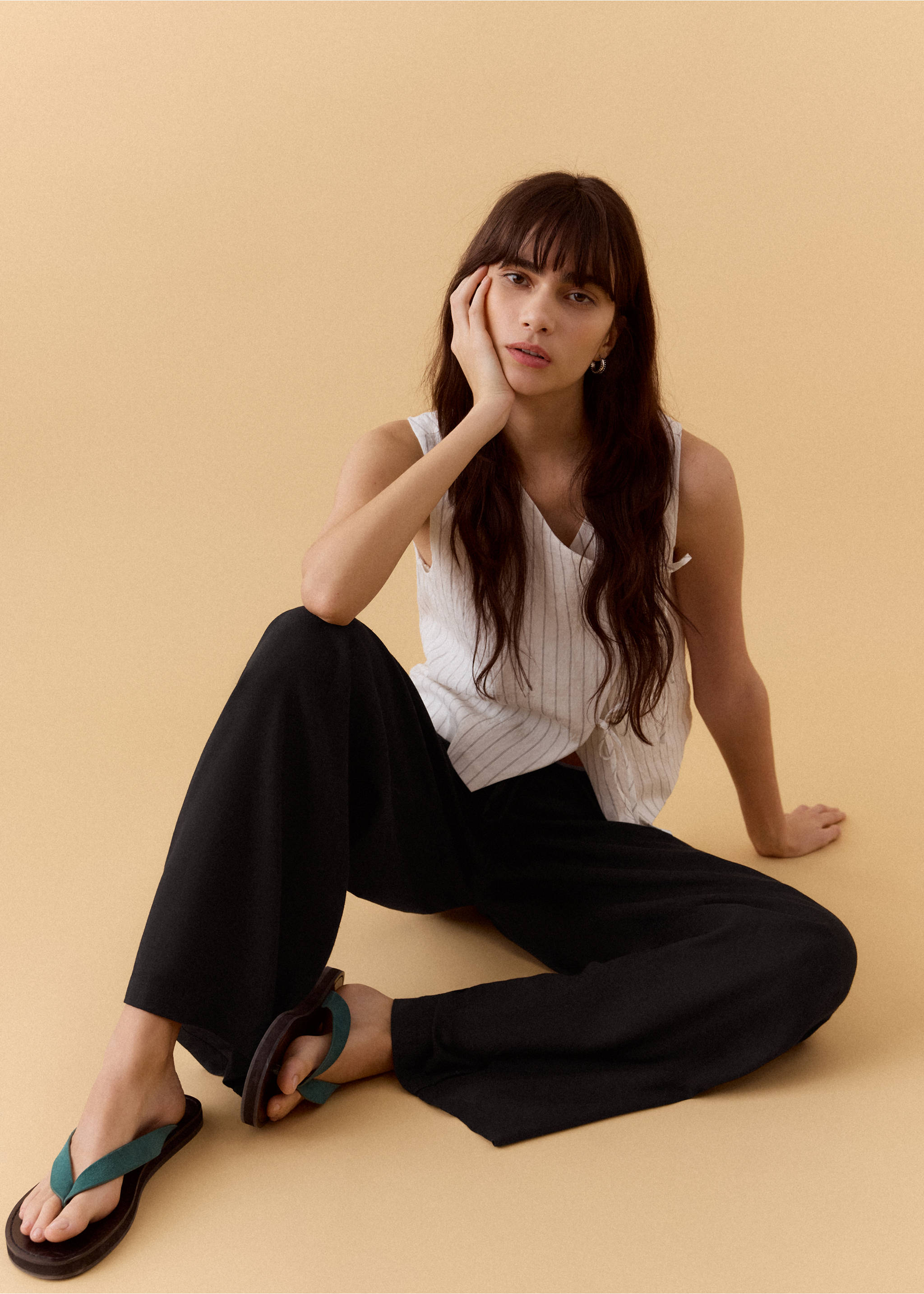 Straight linen-blend trousers - Details of the article 2, Black. Ref: 27056714-00.