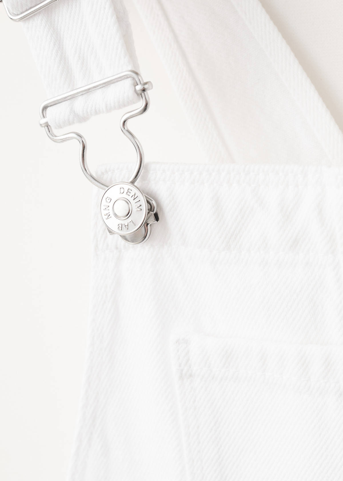 Denim dungarees with pockets — White