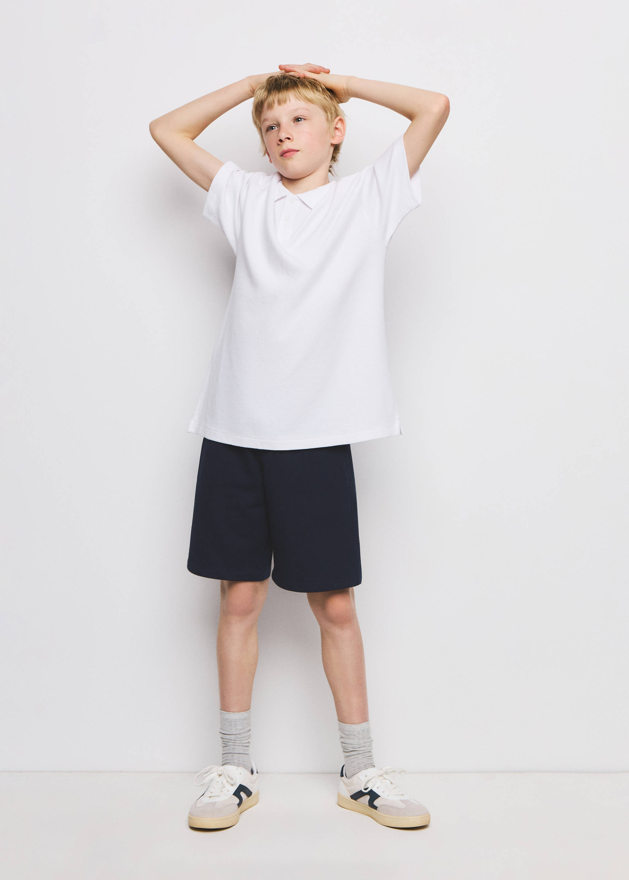 Basic cotton bermuda shorts - General plane