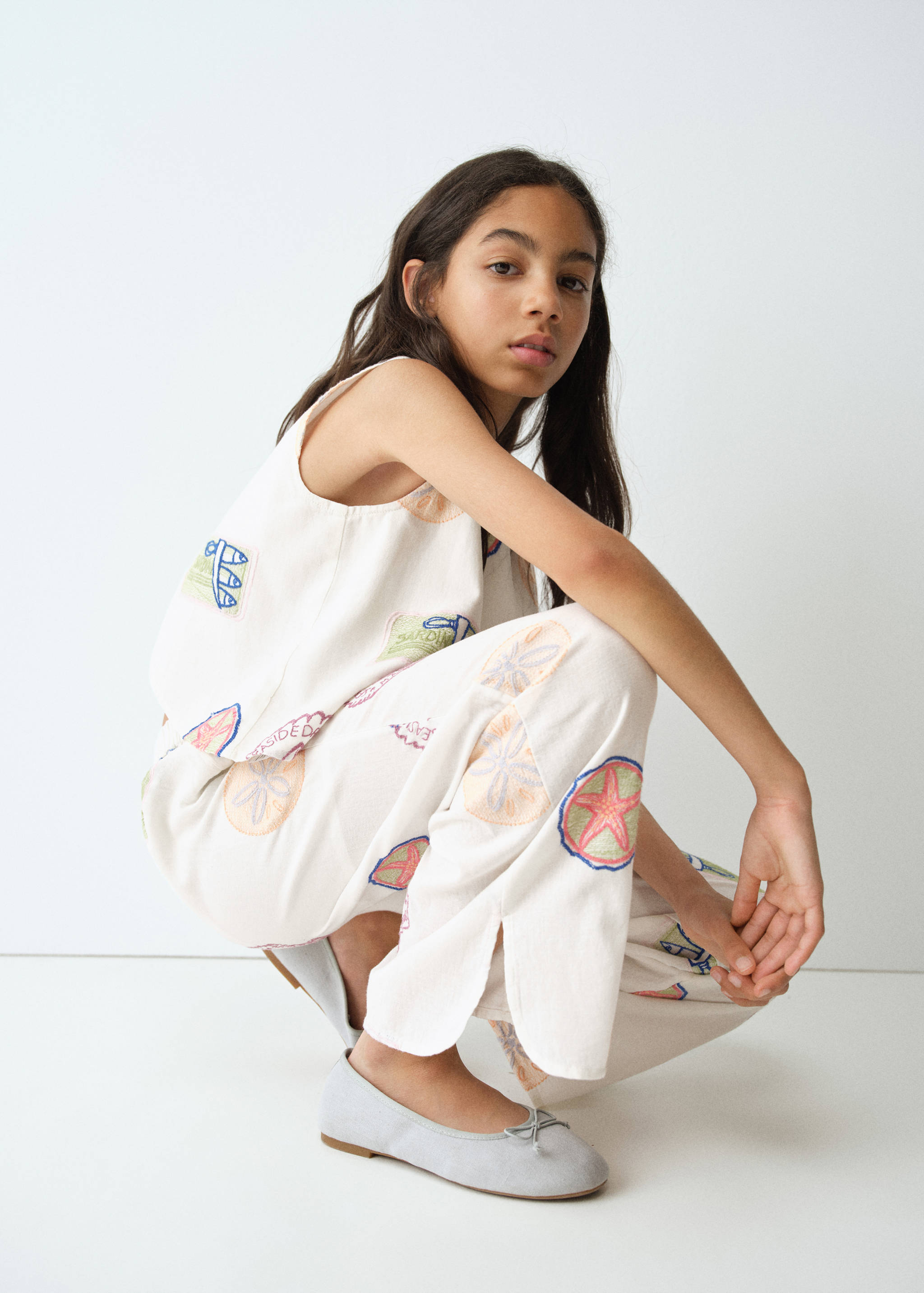 Pantalon avec détails brodés - Plan moyen