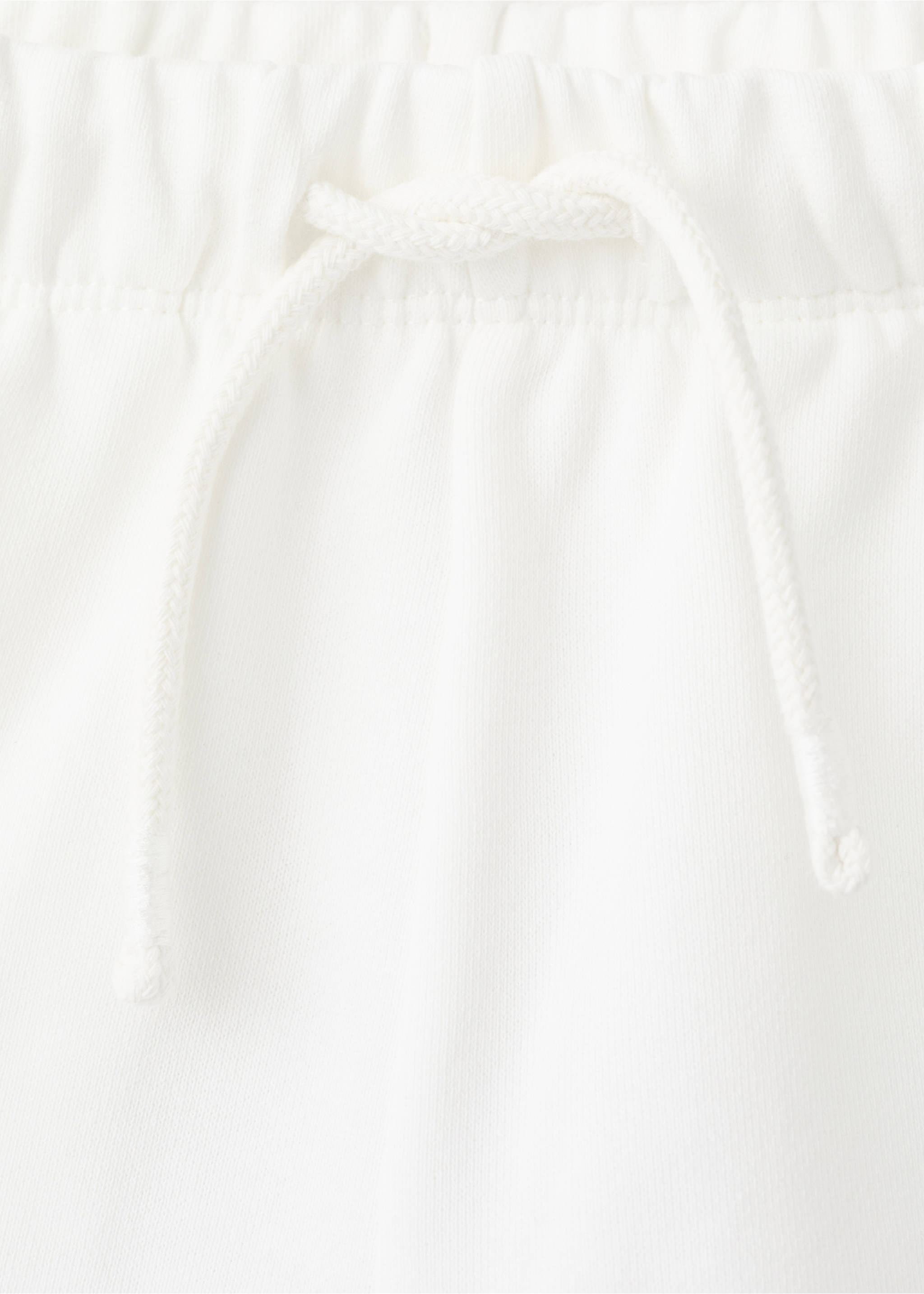 Short coton poches - Détail de l'article 8, Blanc cassé. Ref: 27056738-00.