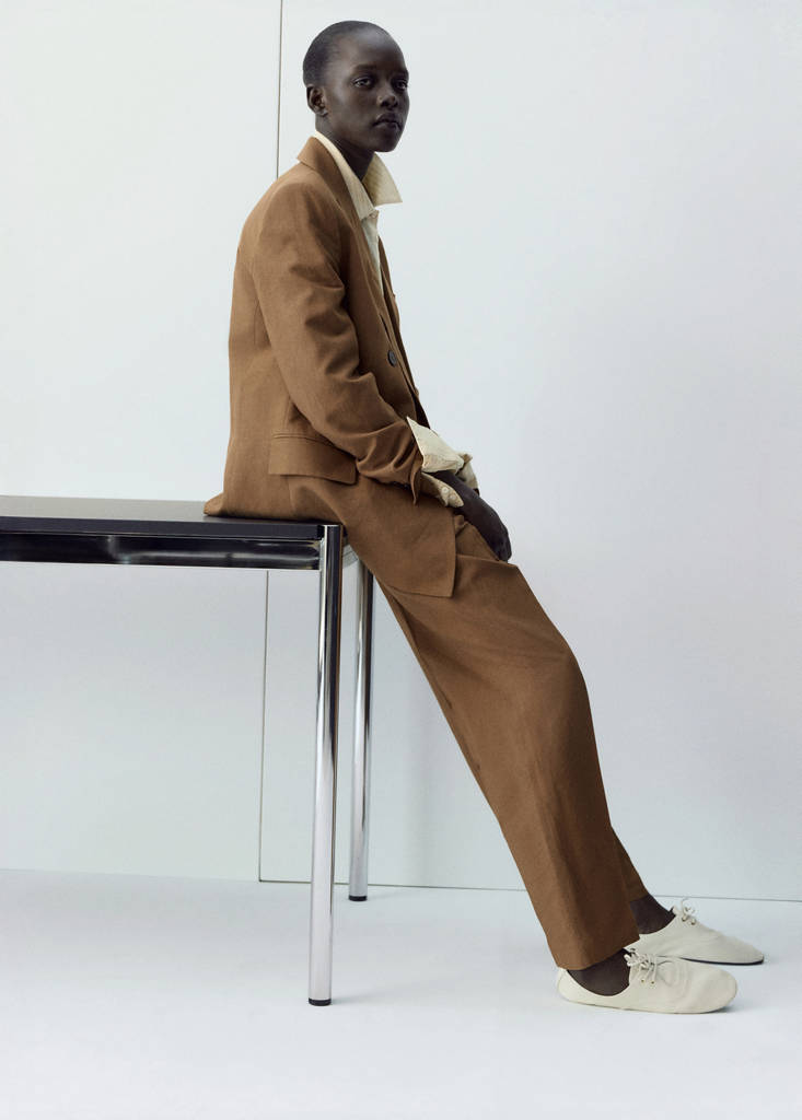 Linen suit trousers with elastic waistband — Caramel