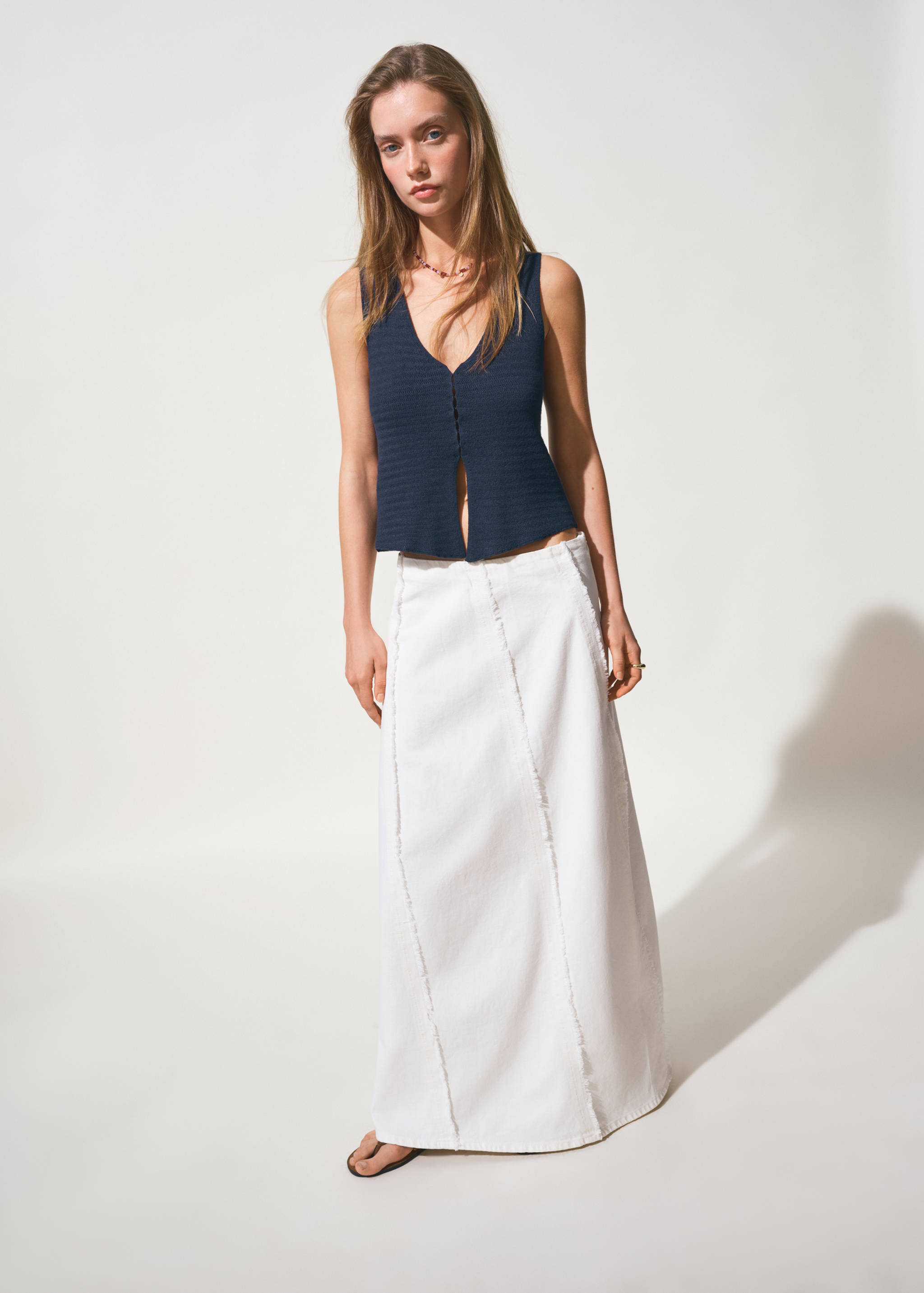 Fluid top with press-stud fastening - General plane