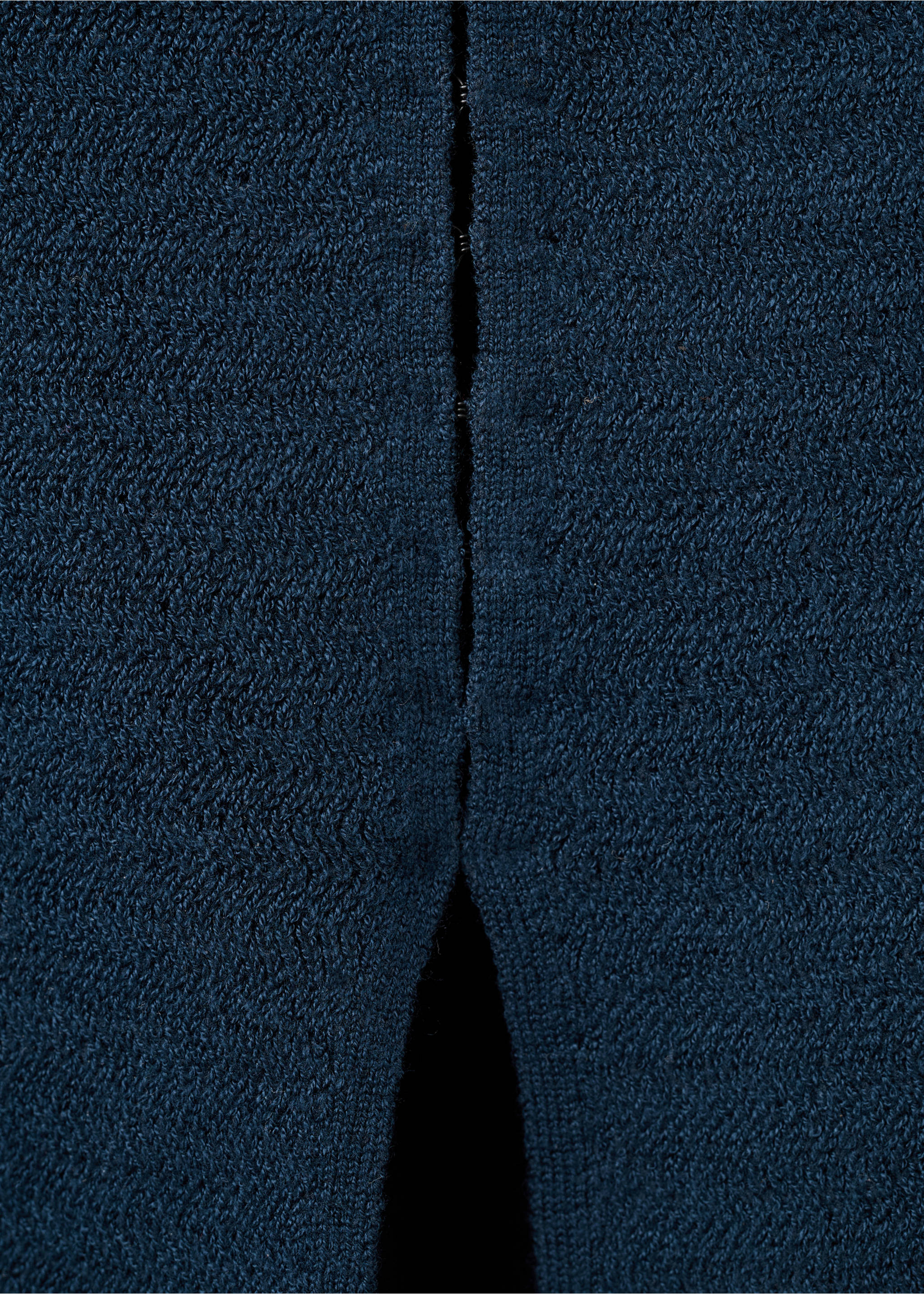 Top fluido com fecho de colchetes - Pormenor do artigo 0, Azul-marinho. Ref: 27057137-00.