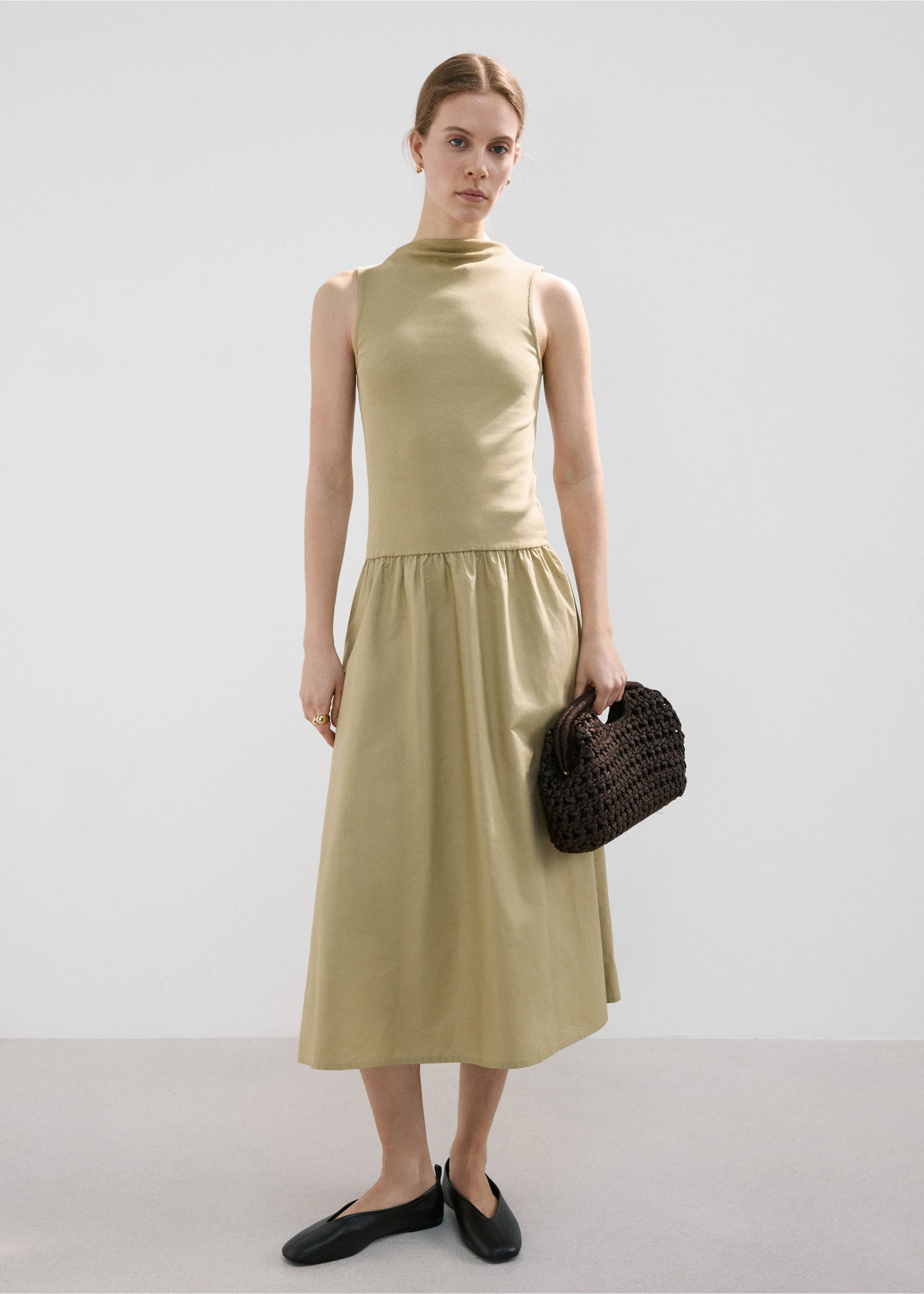 Vestido combinado algodón - Plano general, Oliva. Ref: 27057141-00.