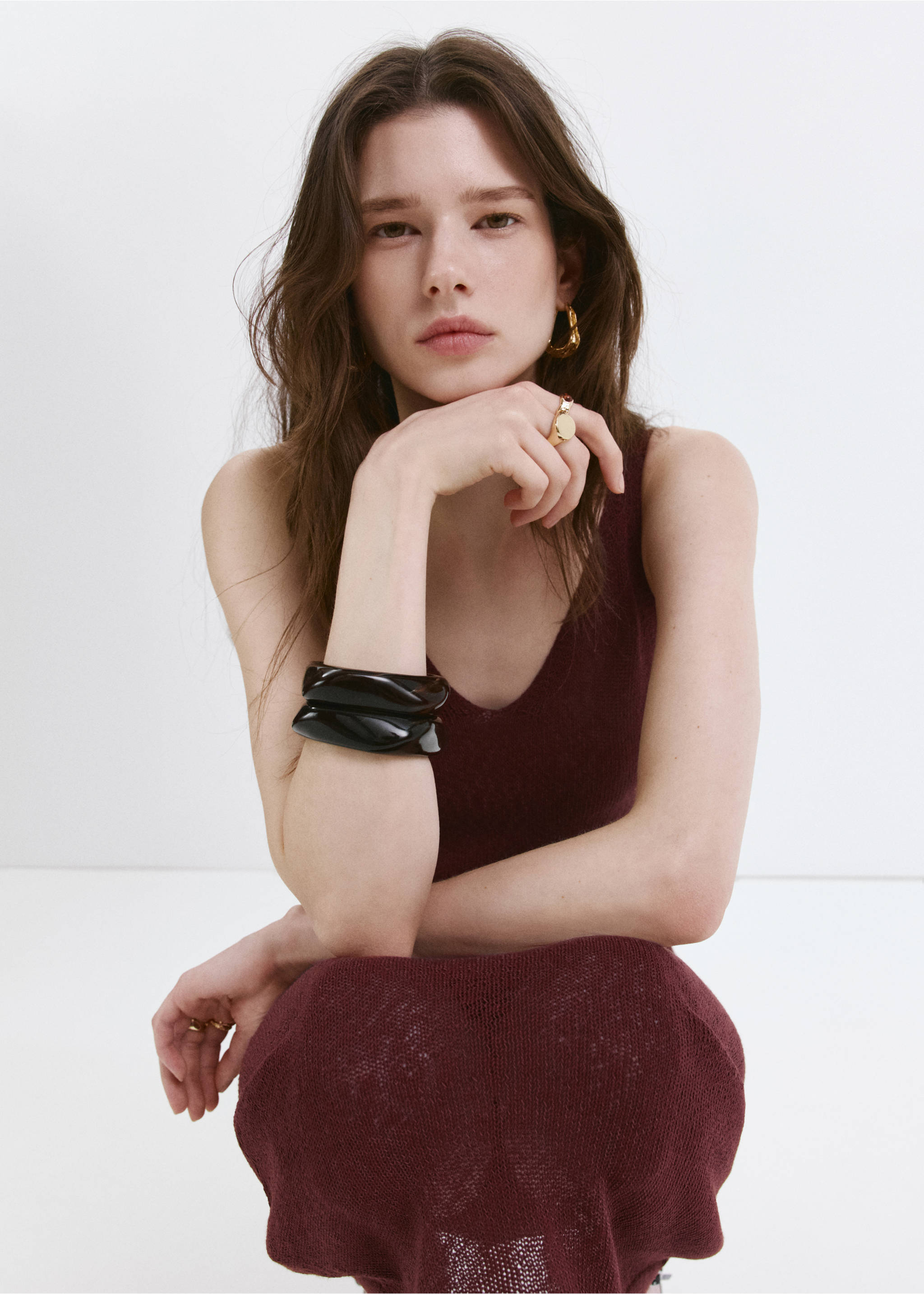 V-neck knitted dress - Details of the article 2, Burnt Orange. Ref: 27057145-01.