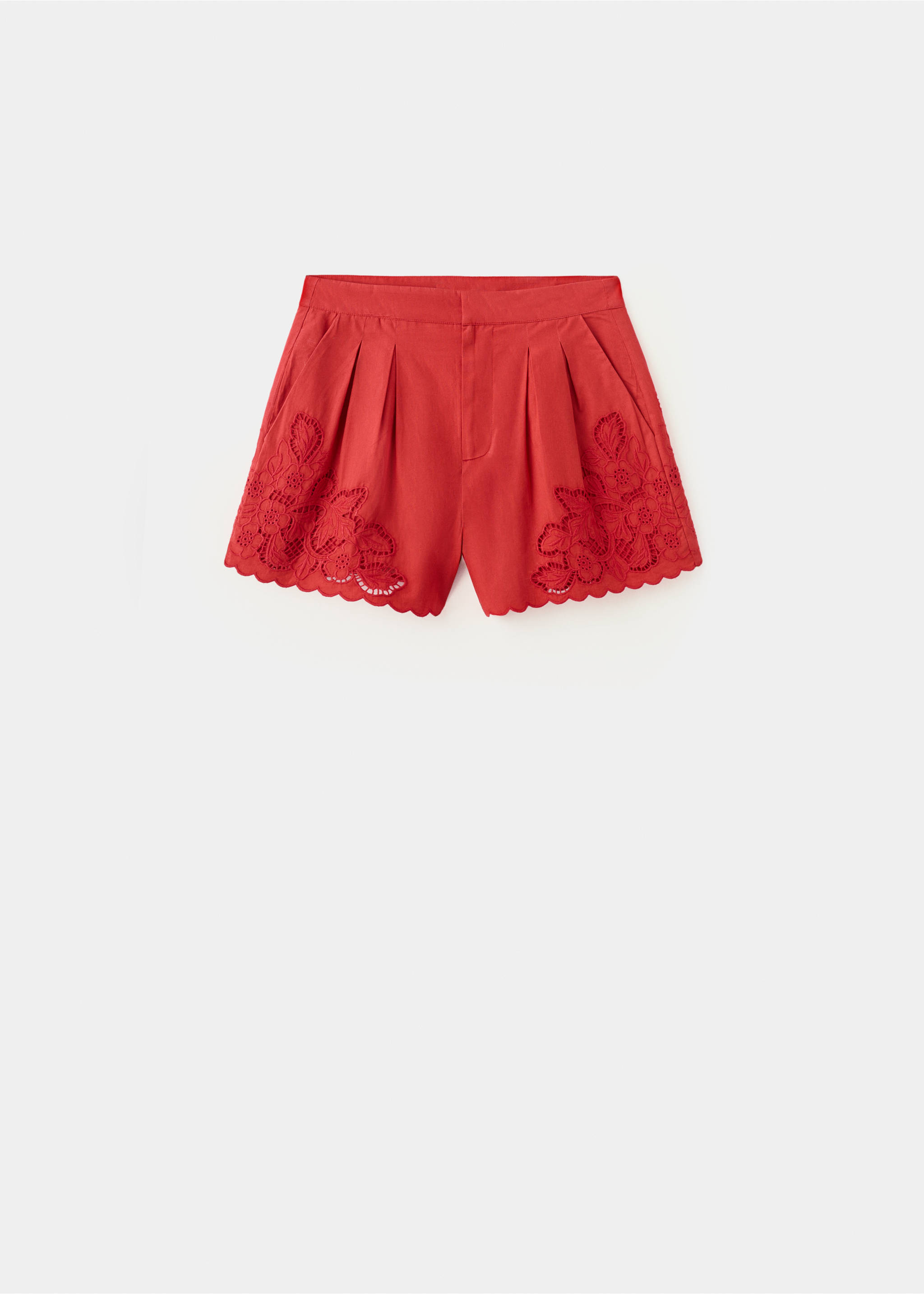 Embroidered openwork shorts - Article without model, Red. Ref: 27057147-00.