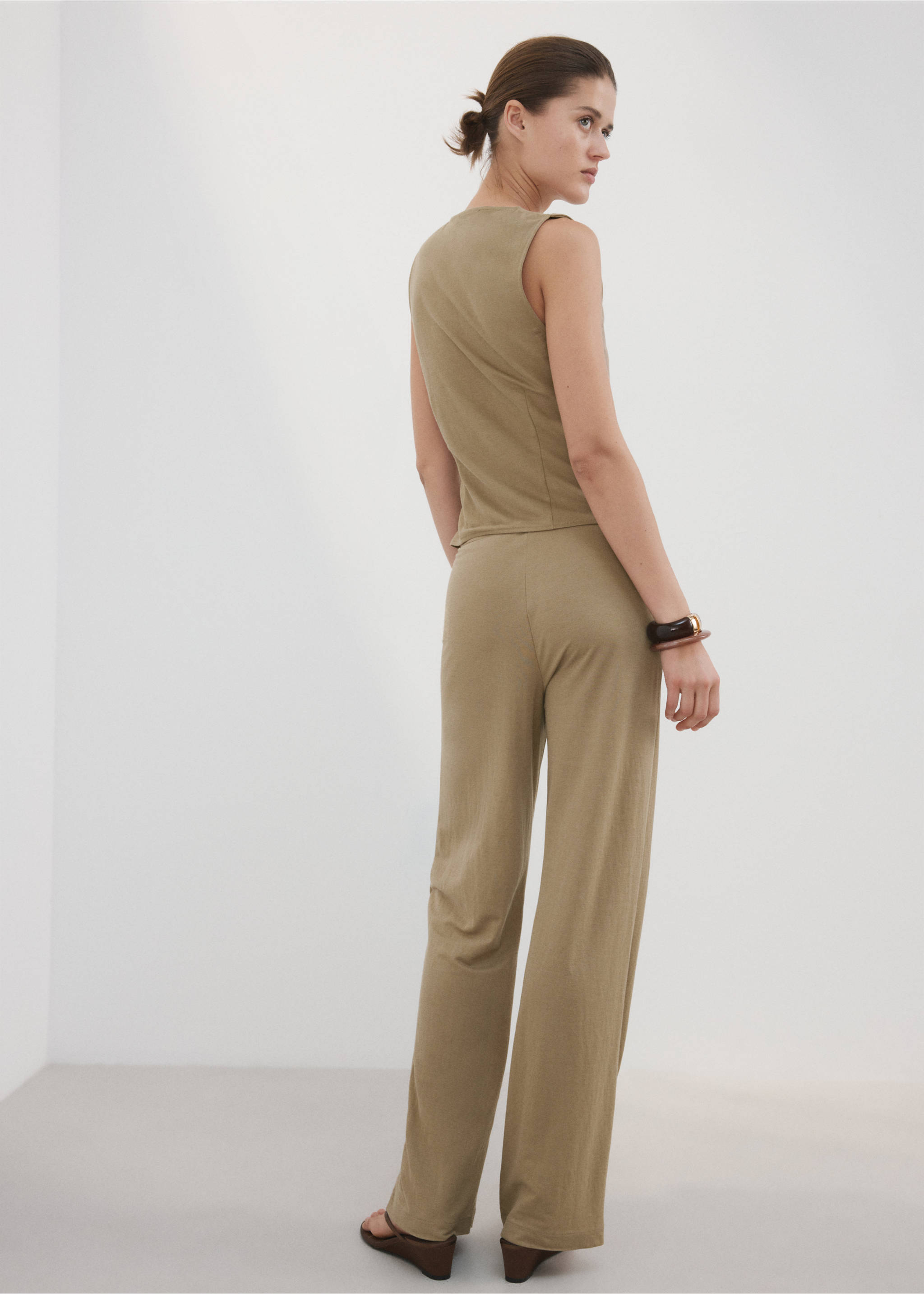 Straight mid-rise trousers - Reverse of the article, Medium Brown. Ref: 27057150-00.