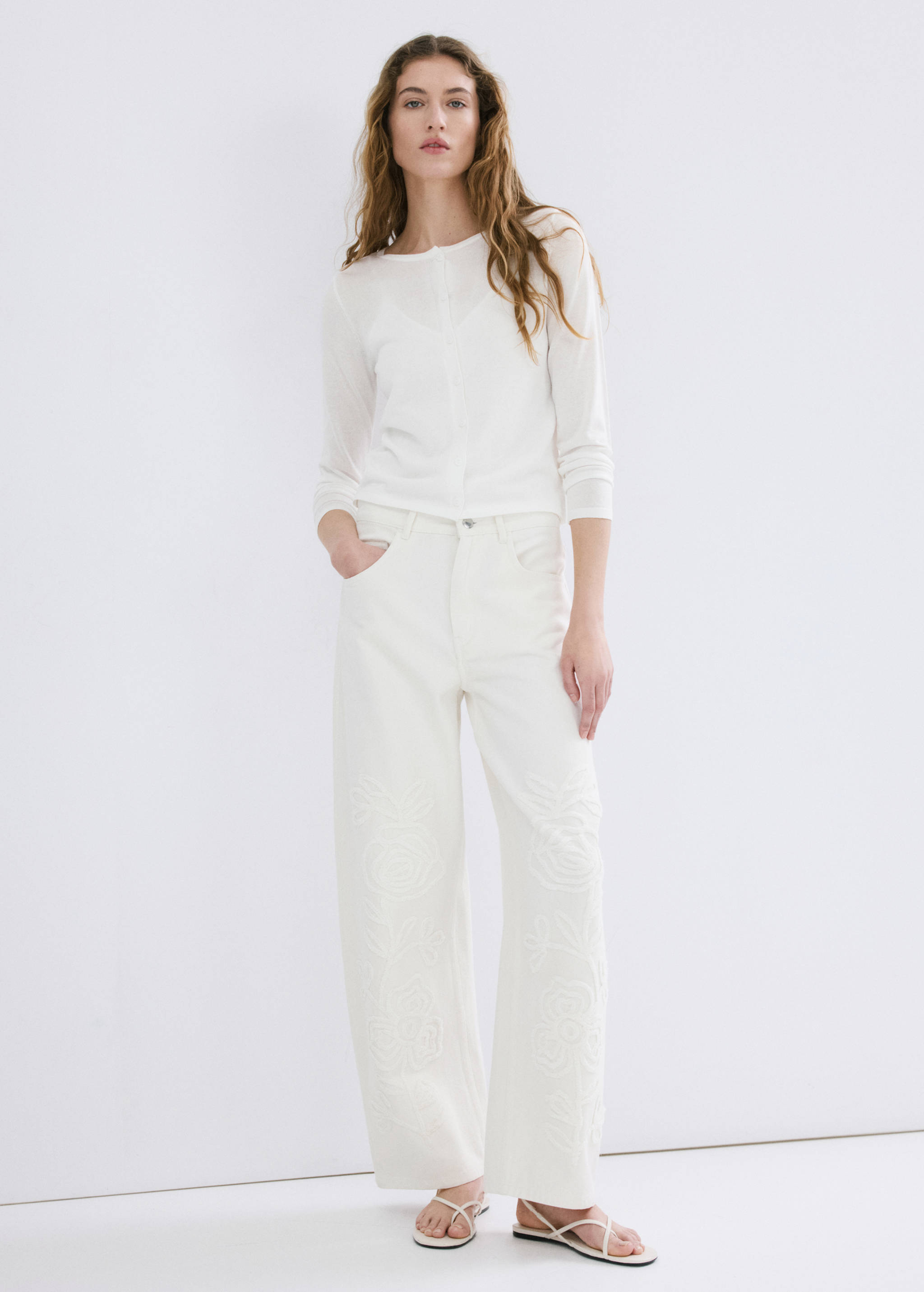 Wide leg jeans with floral embroidery - General plane