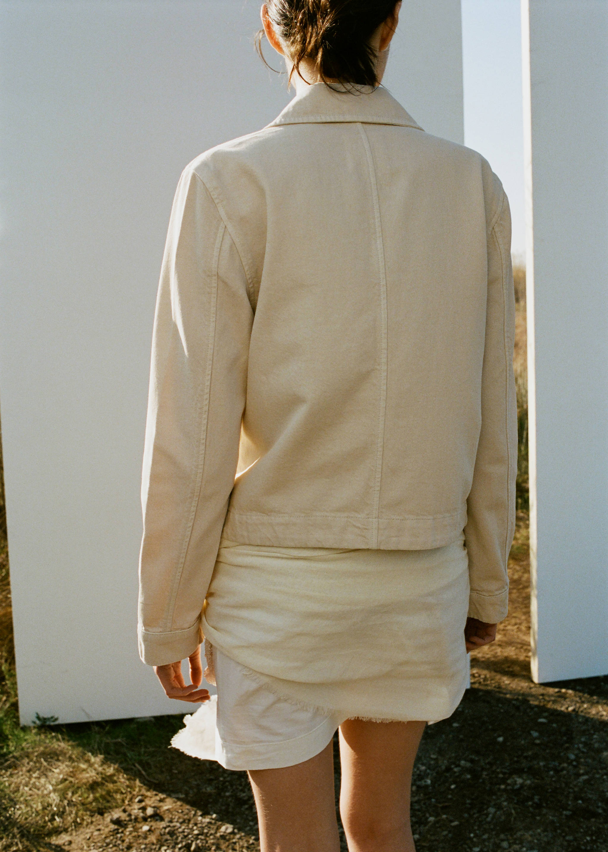 Pockets denim jacket - Reverse of the article