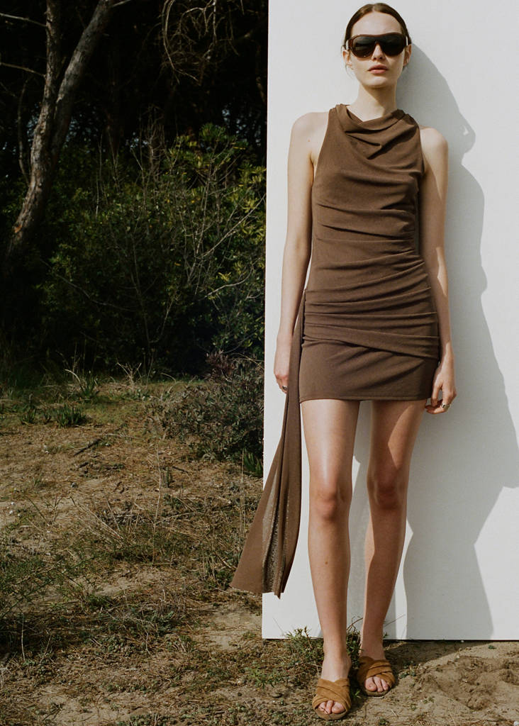 Ruched dress with draped neckline — Brown