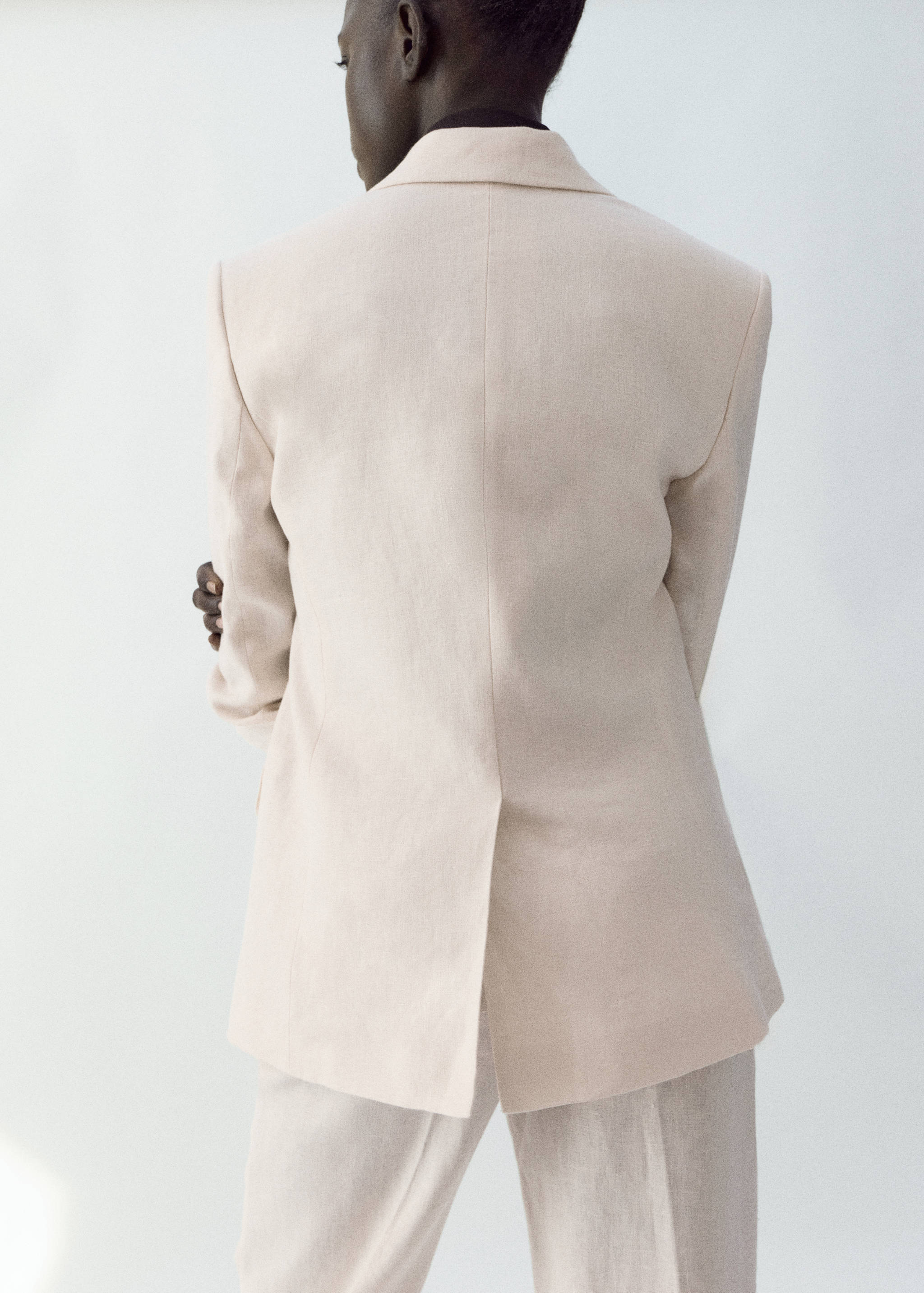 Linen suit jacket - Reverse of the article