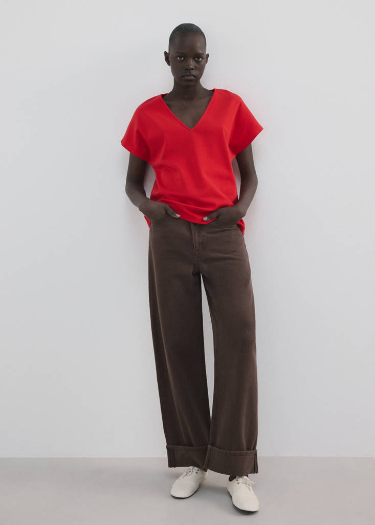 V-neck cotton T-shirt — Red