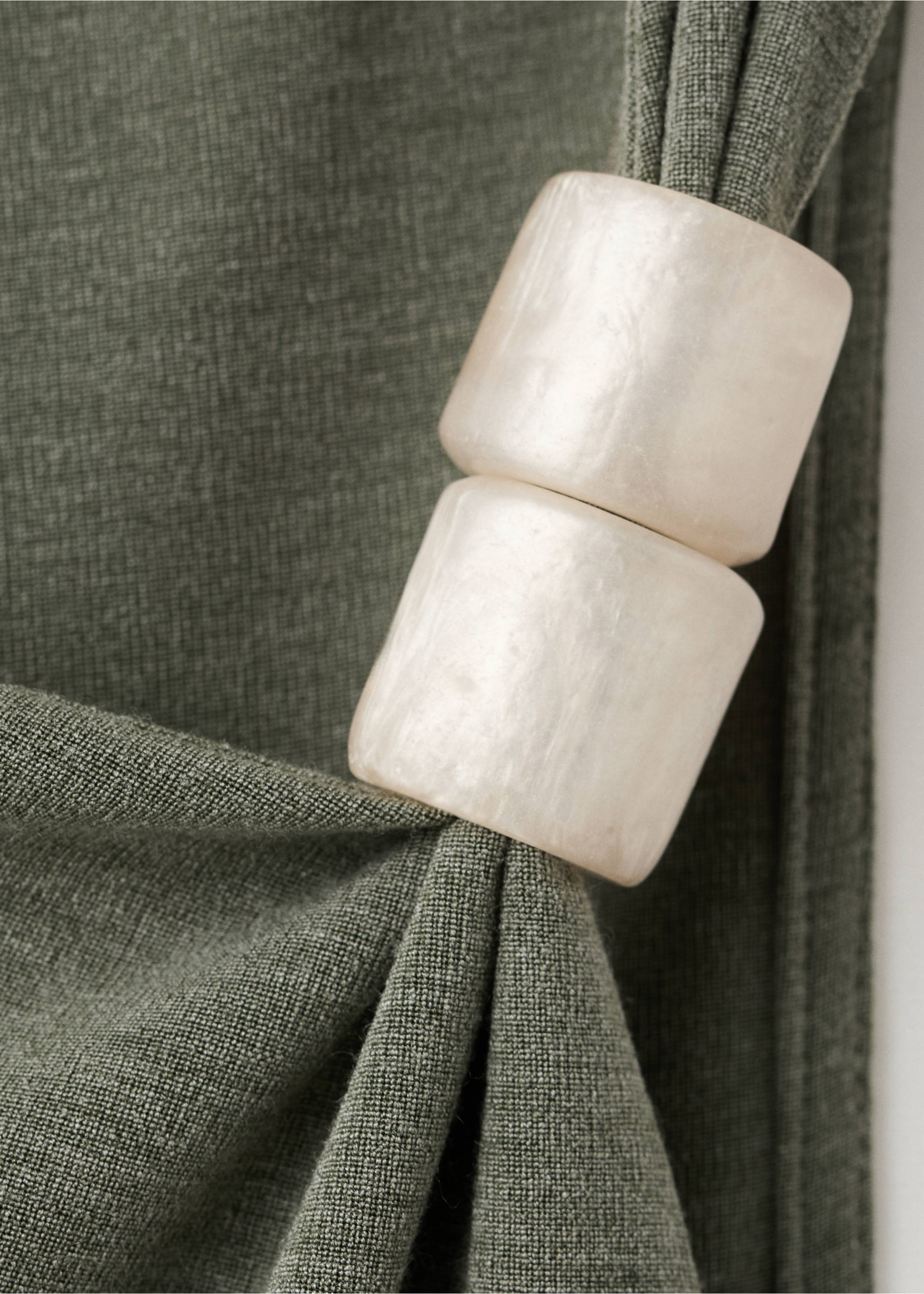 Vestido entallado detalle metálico - Detalle del artículo 8, Verde. Ref: 27057166-00.