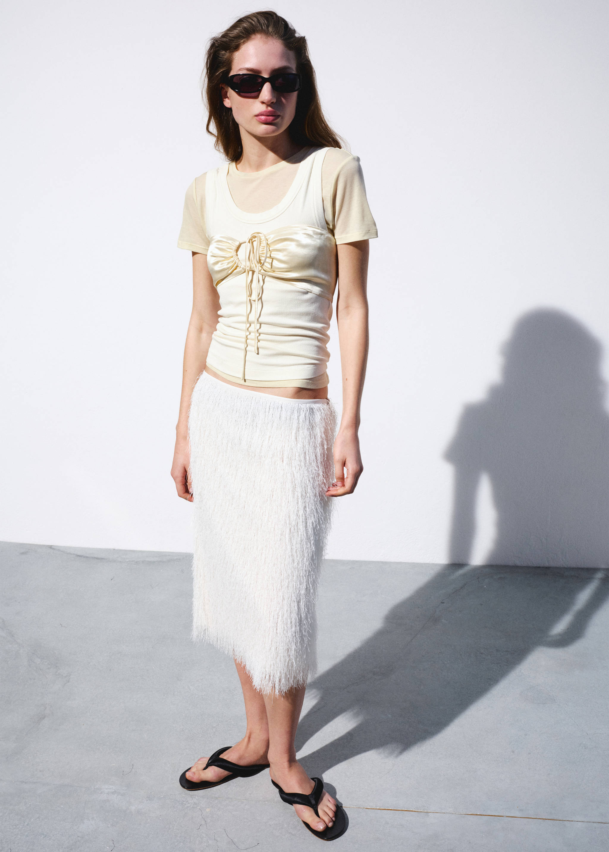 Two-tone contrast T-shirt - General plane