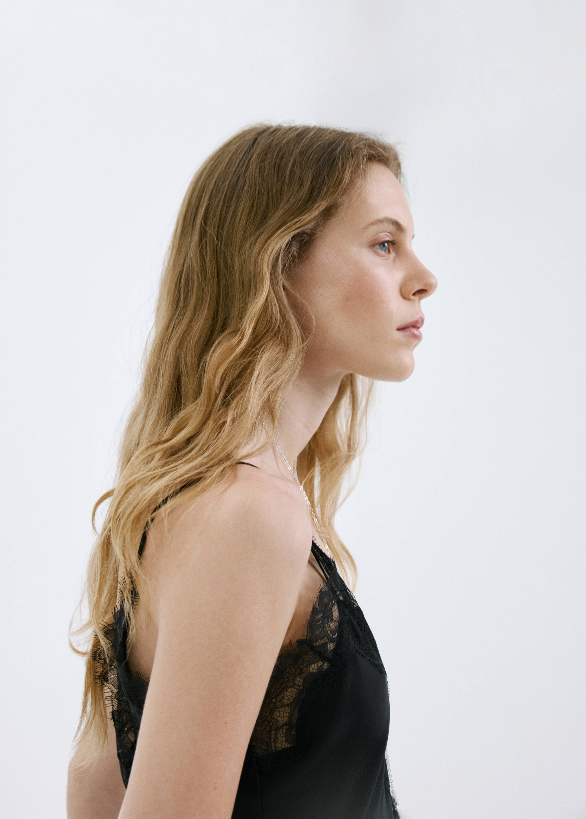 Top style lingerie col dentelle - Détail de l'article 1