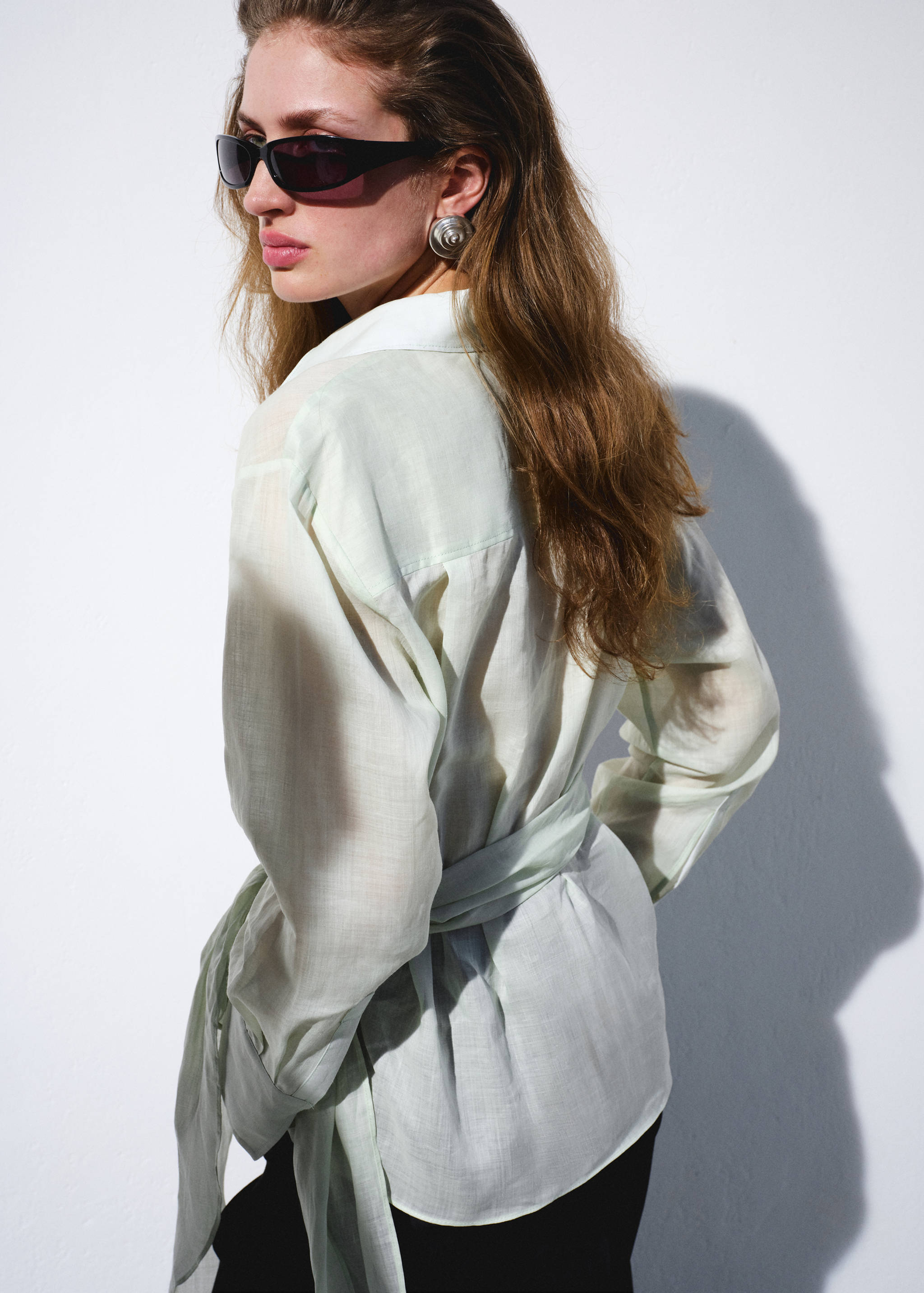 100% ramie double-breasted shirt - Reverse of the article