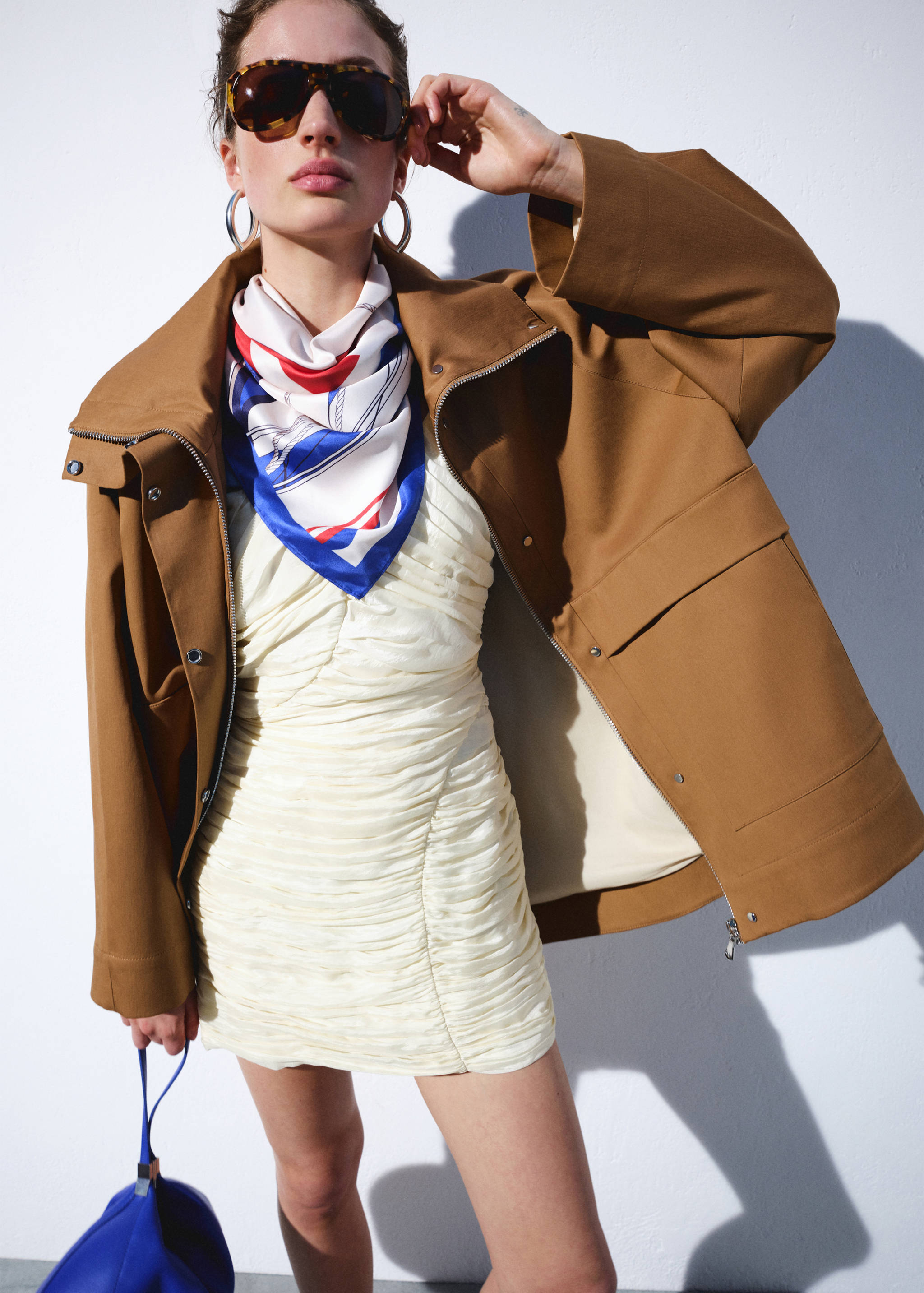 Vestit entallat drapat - Detall de l'article 6