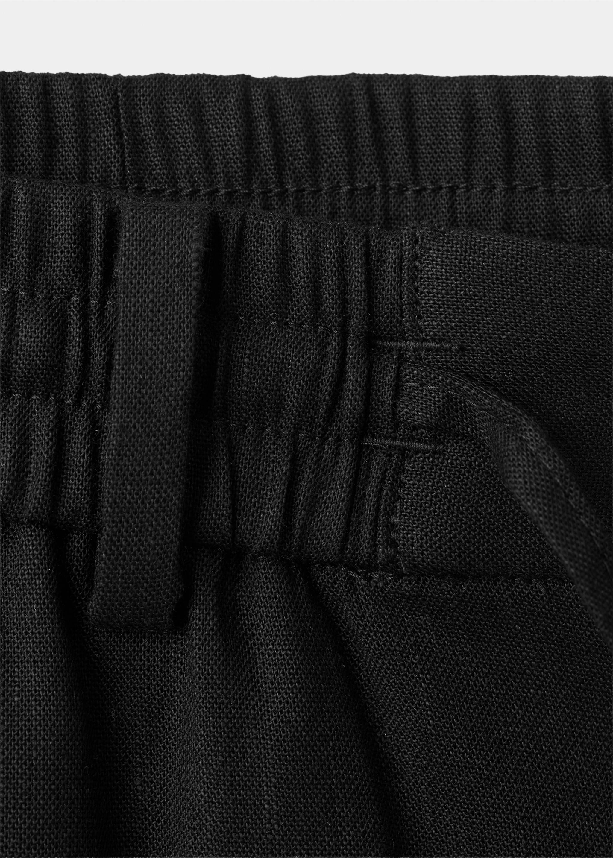 Slim-fit linen bermuda shorts - Details of the article 8, Black. Ref: 27057896-00.