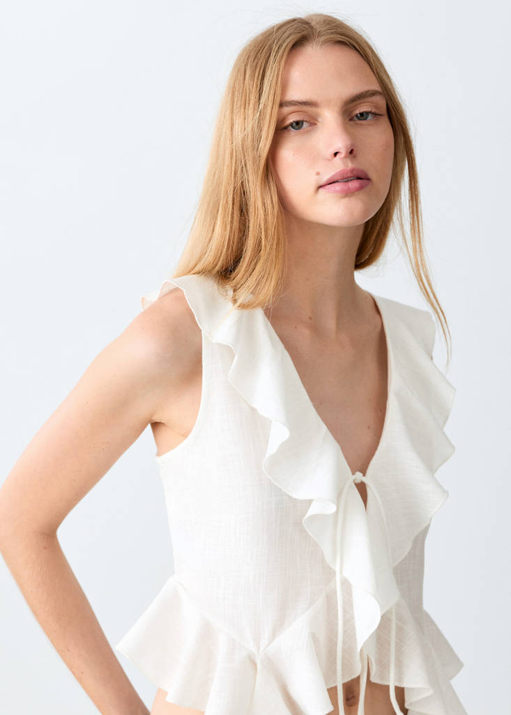 Ruffled top — Off White