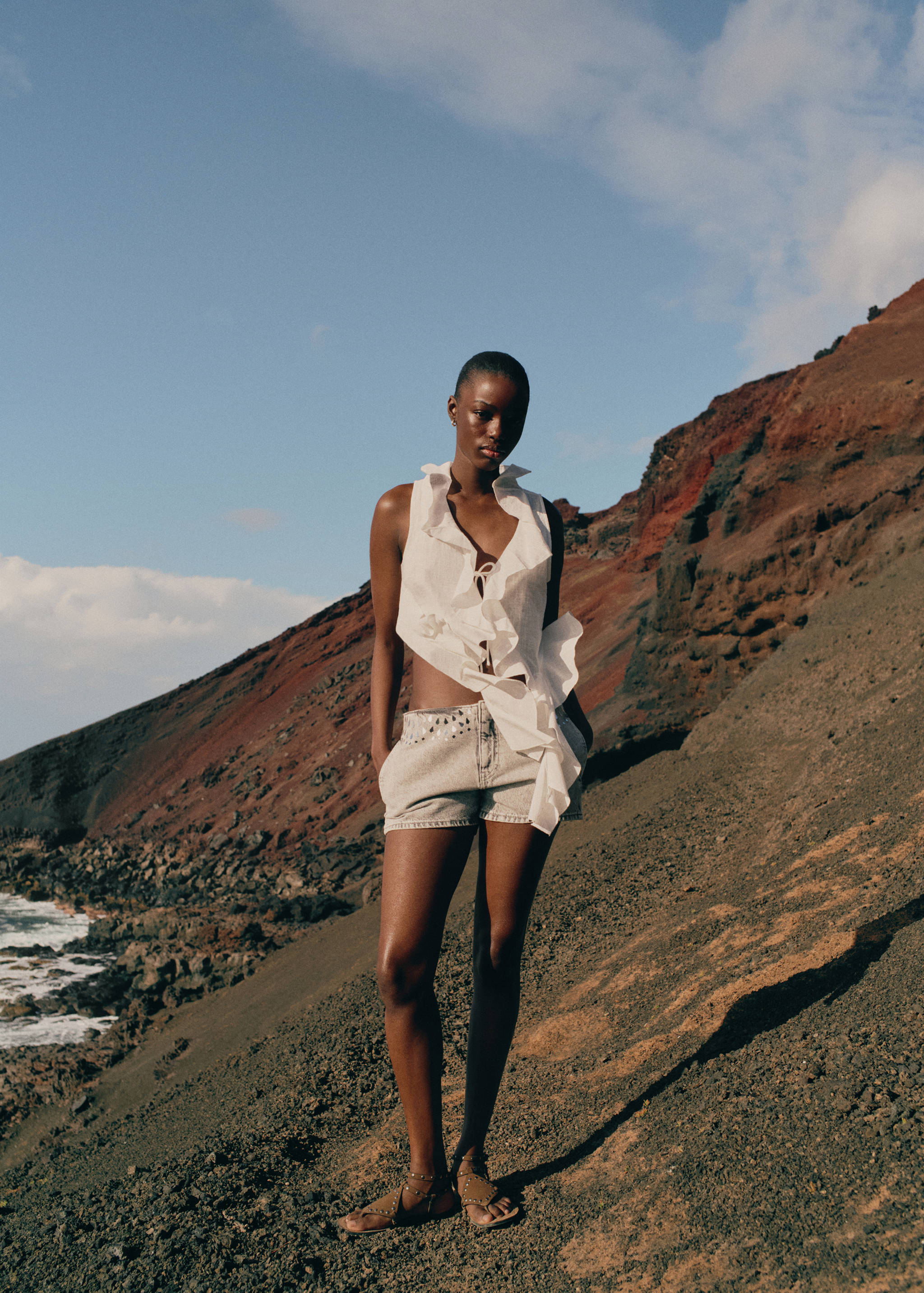 Ruffled top - Details of the article 5