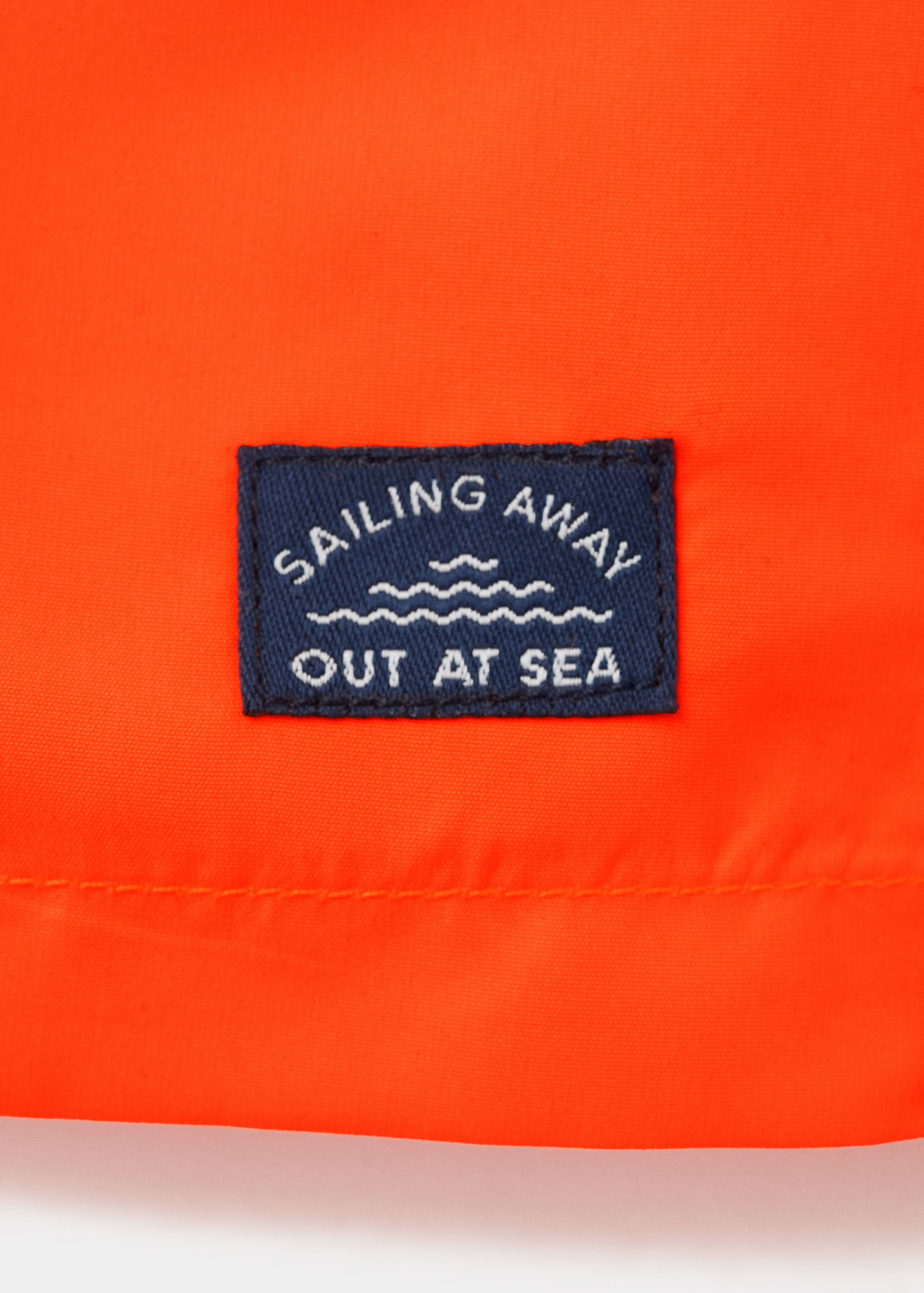 Contrast drawstring swim shorts - Details of the article 8