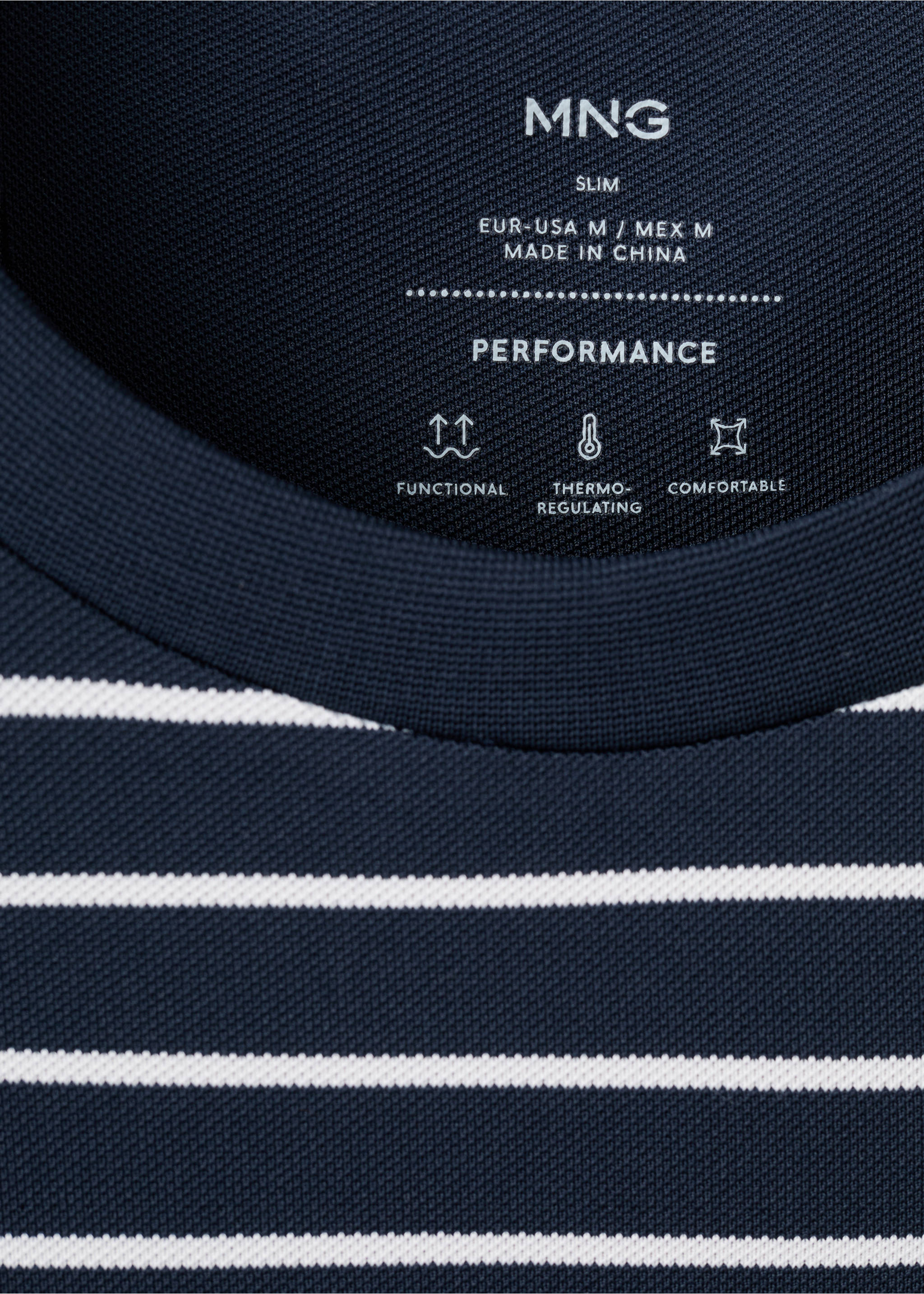 T-shirt slim-fit rayures COOLMAX® - Détail de l'article 8, Bleu marine. Ref: 27057910-00.