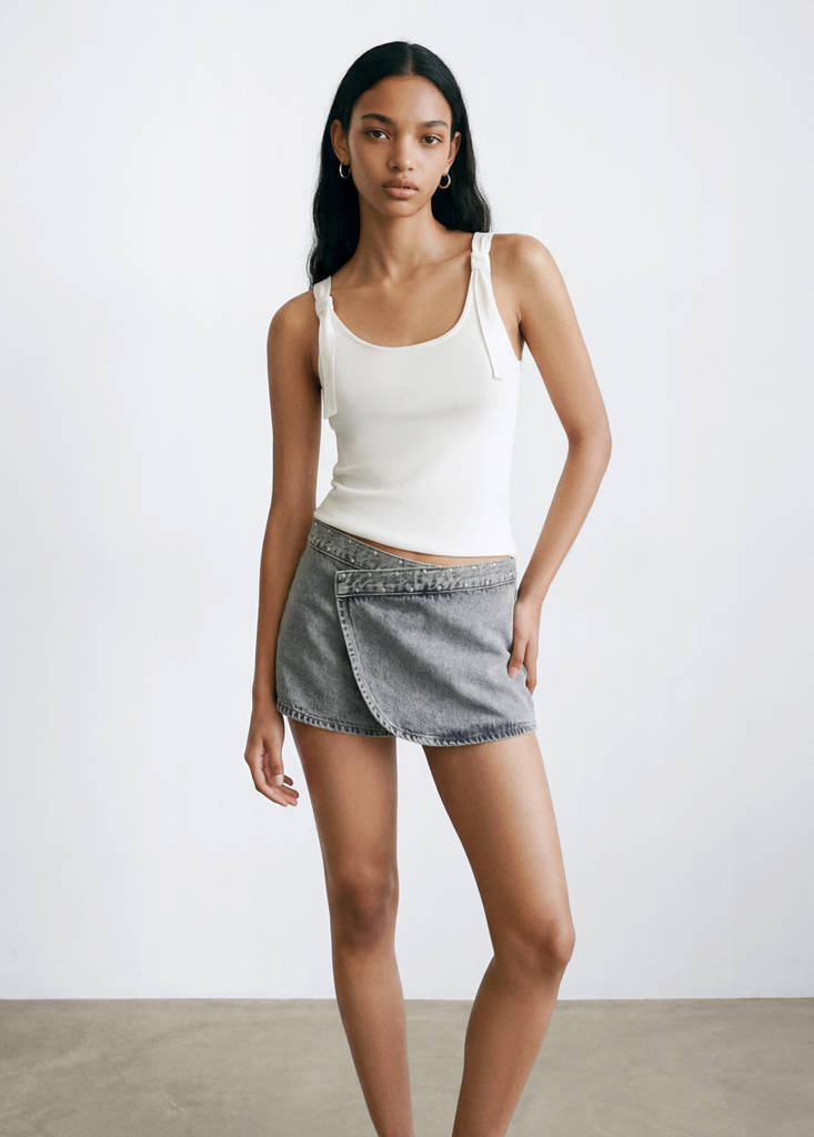Top with knotted straps — White