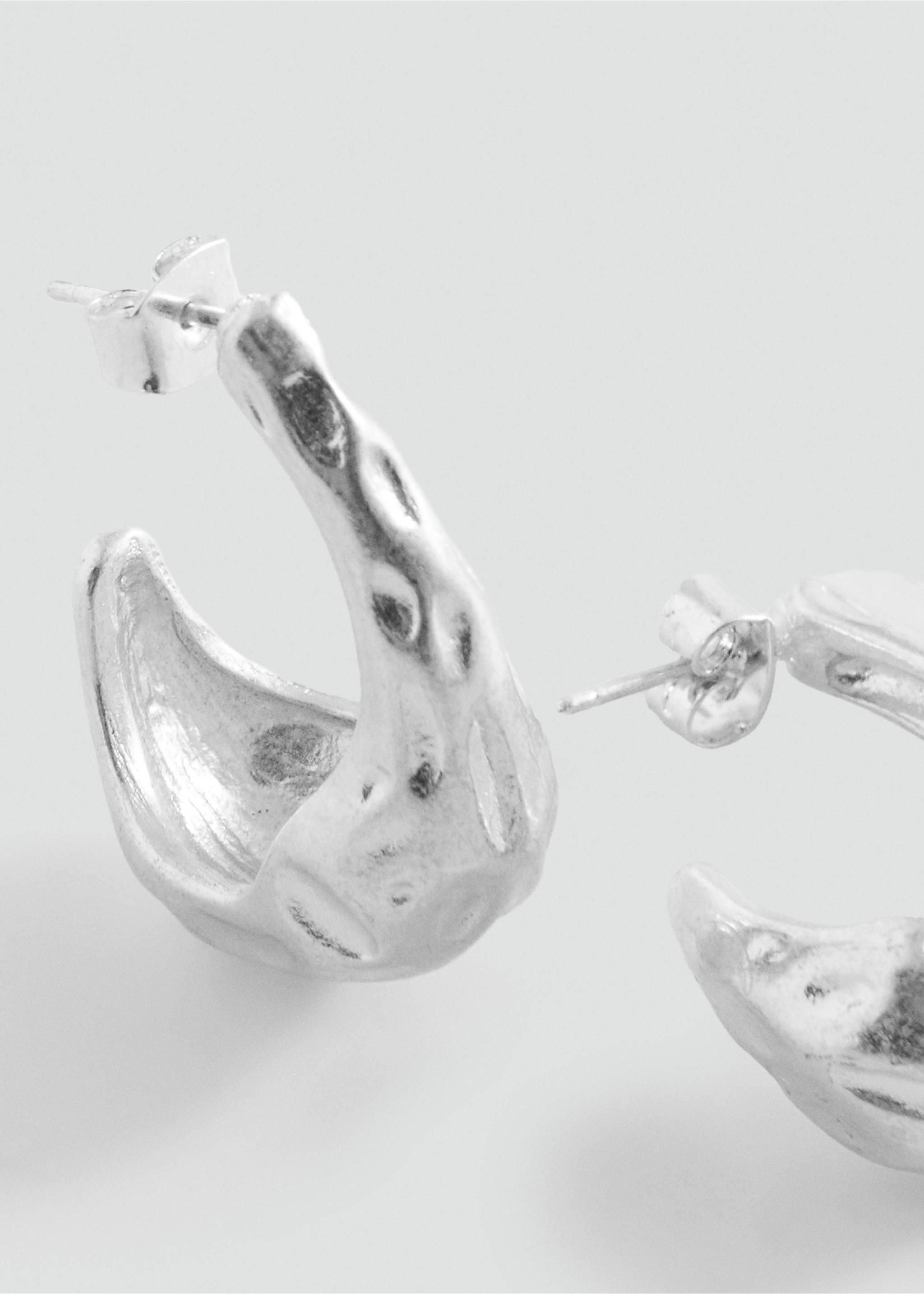 Textured drop earrings - Details of the article 1, Silver. Ref: 27057921-00.